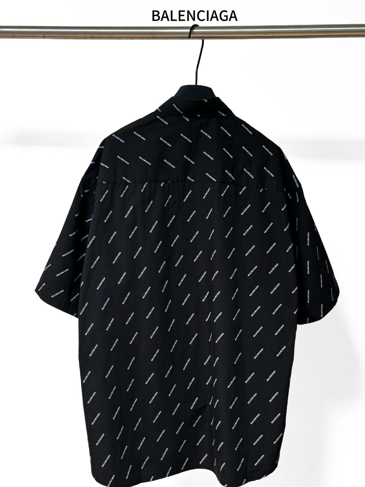 Balenciaga A貨襯衫 男款黑色滿印LOGO短袖寬鬆襯衣| 13 Balenciaga A貨襯衫 男款黑色滿印LOGO短袖寬鬆襯衣