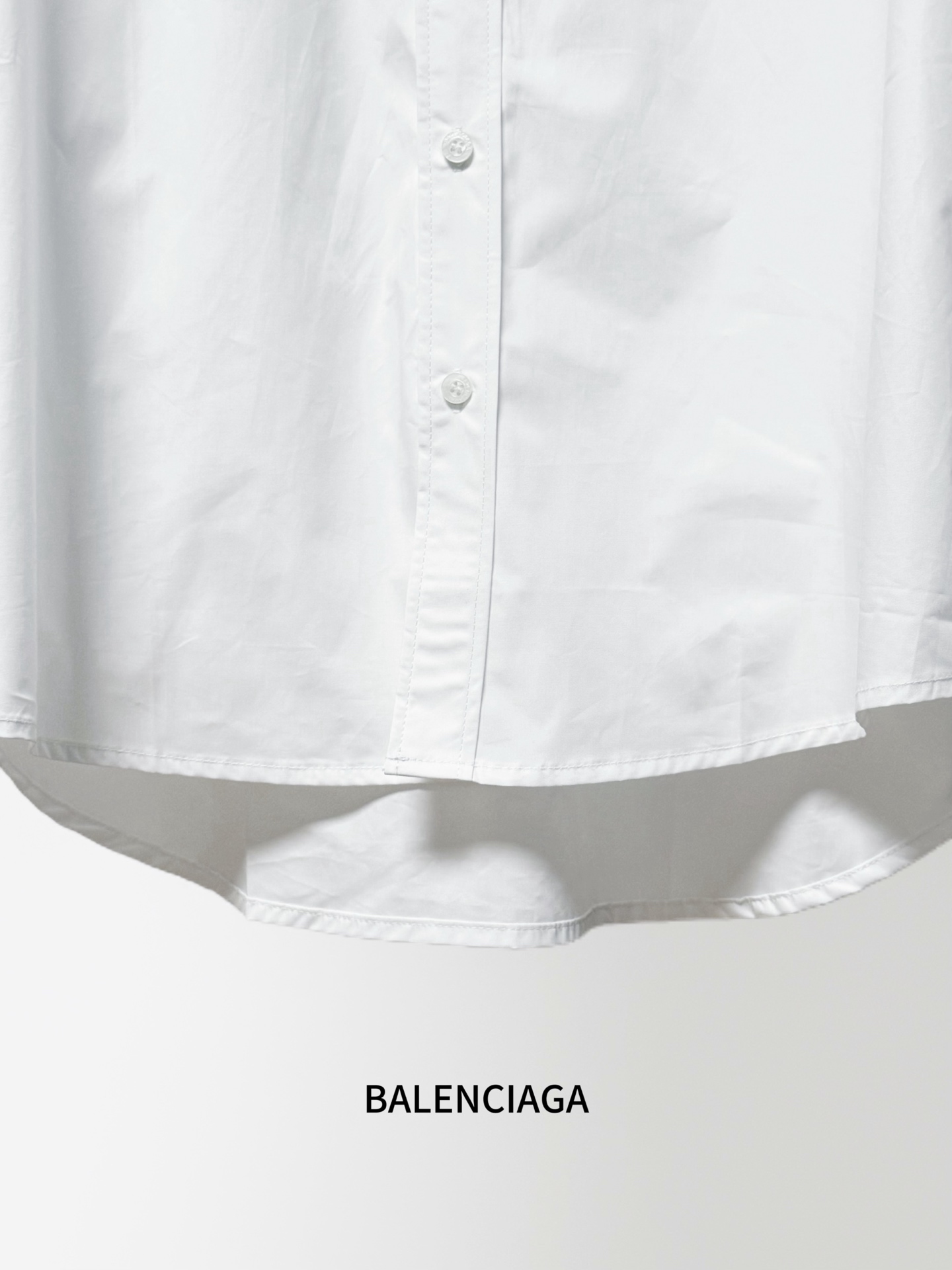 Balenciaga 一比一襯衫 男款白色長袖LOGO口袋寬鬆襯衣