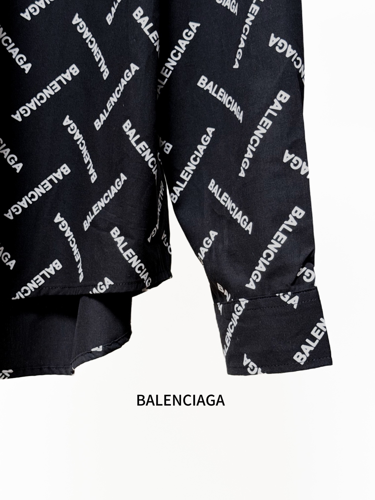 Balenciaga 原單襯衫 男款黑色滿印LOGO長袖寬鬆襯衣| 8 Balenciaga 原單襯衫 男款黑色滿印LOGO長袖寬鬆襯衣