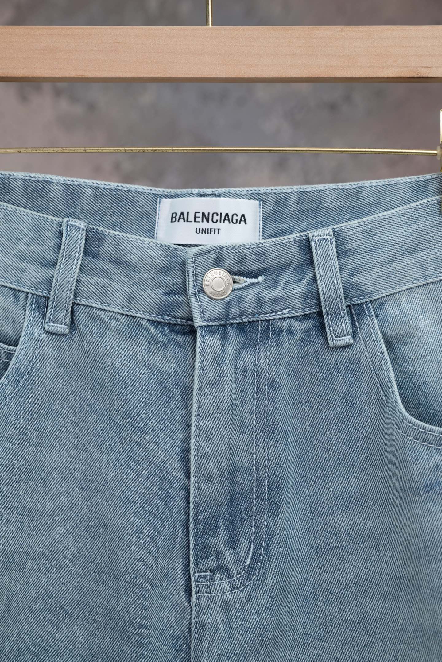 Balenciaga一比一男士牛仔短褲水洗破壞設計潮流街頭百搭款