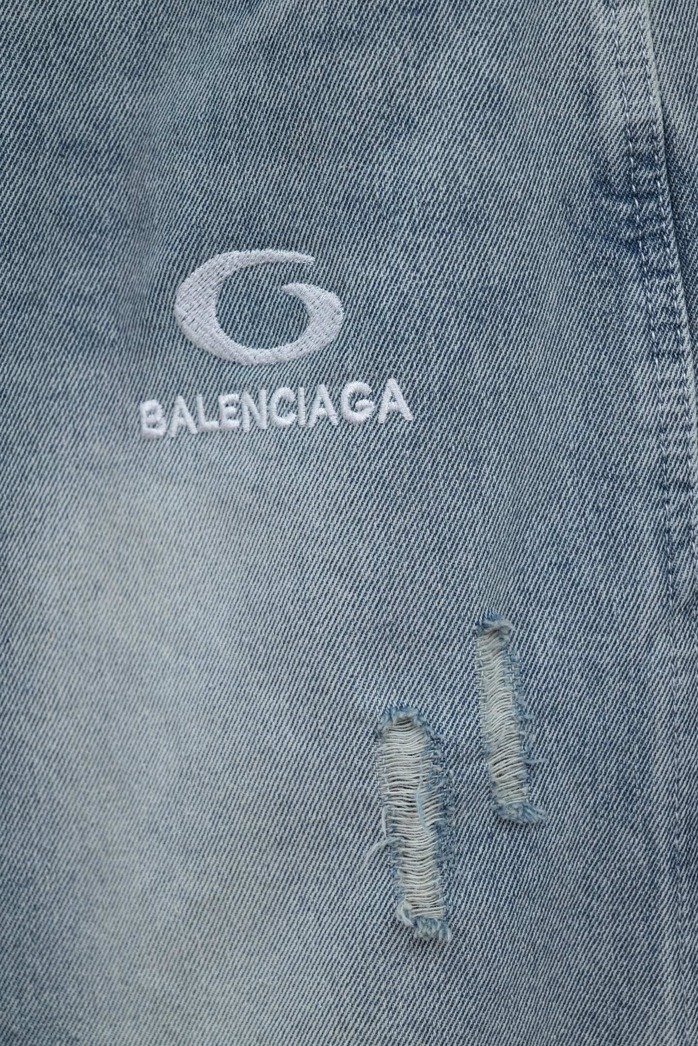 Balenciaga高仿男士牛仔短褲NBA聯名設計潮流運動風百搭款| 9 Balenciaga高仿男士牛仔短褲NBA聯名設計潮流運動風百搭款