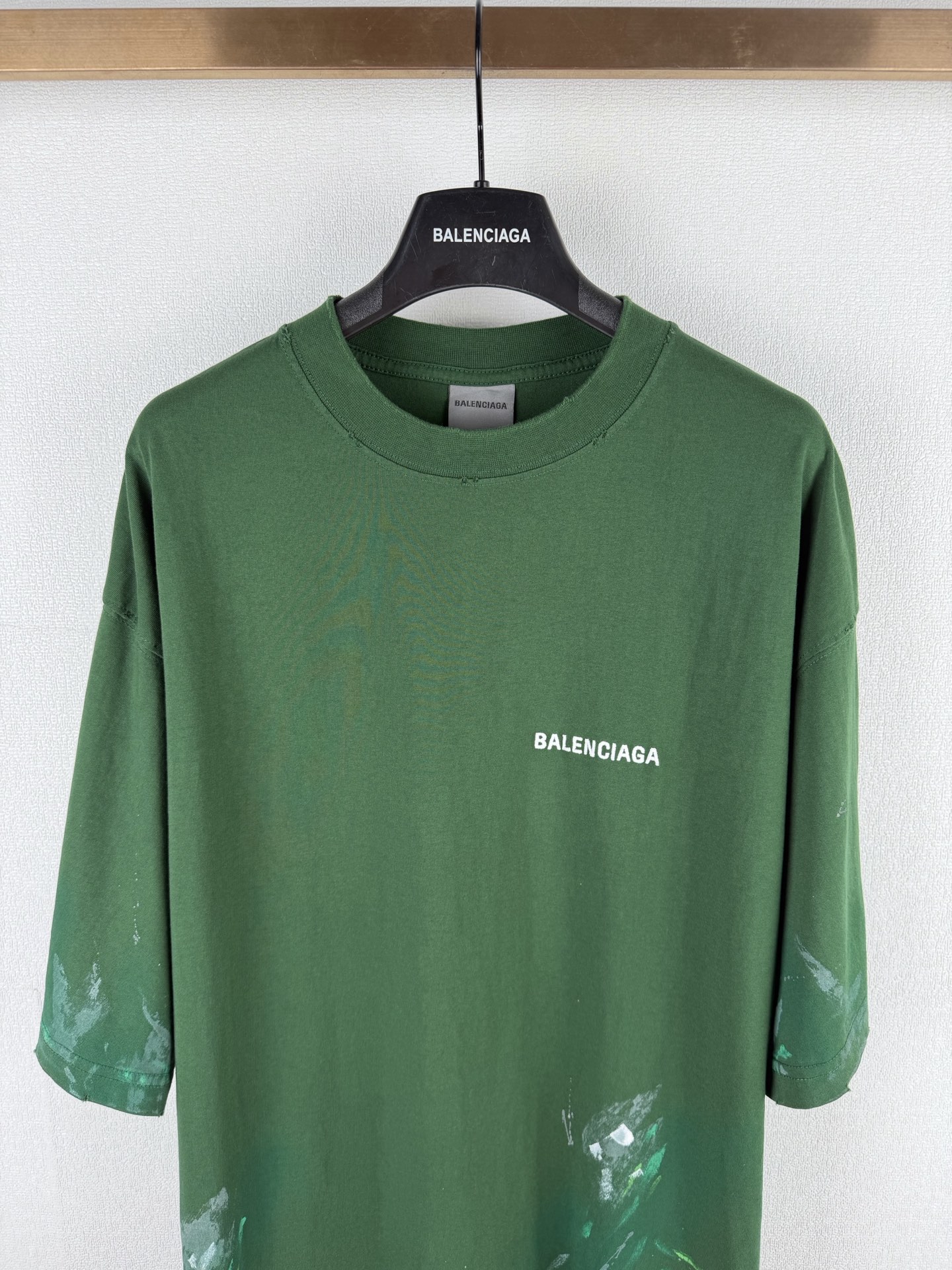 Balenciaga 高仿T恤 男款綠色做舊噴漆短袖寬鬆潮流上衣
