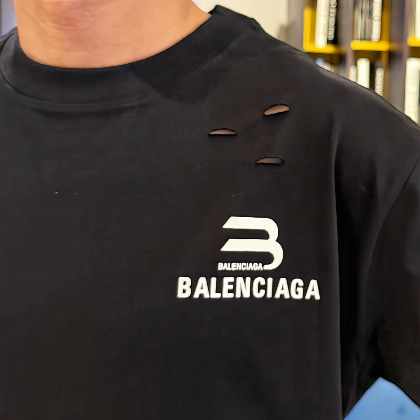 Balenciaga A貨T恤 男款黑色破洞設計LOGO寬鬆短袖| 8 Balenciaga A貨T恤 男款黑色破洞設計LOGO寬鬆短袖