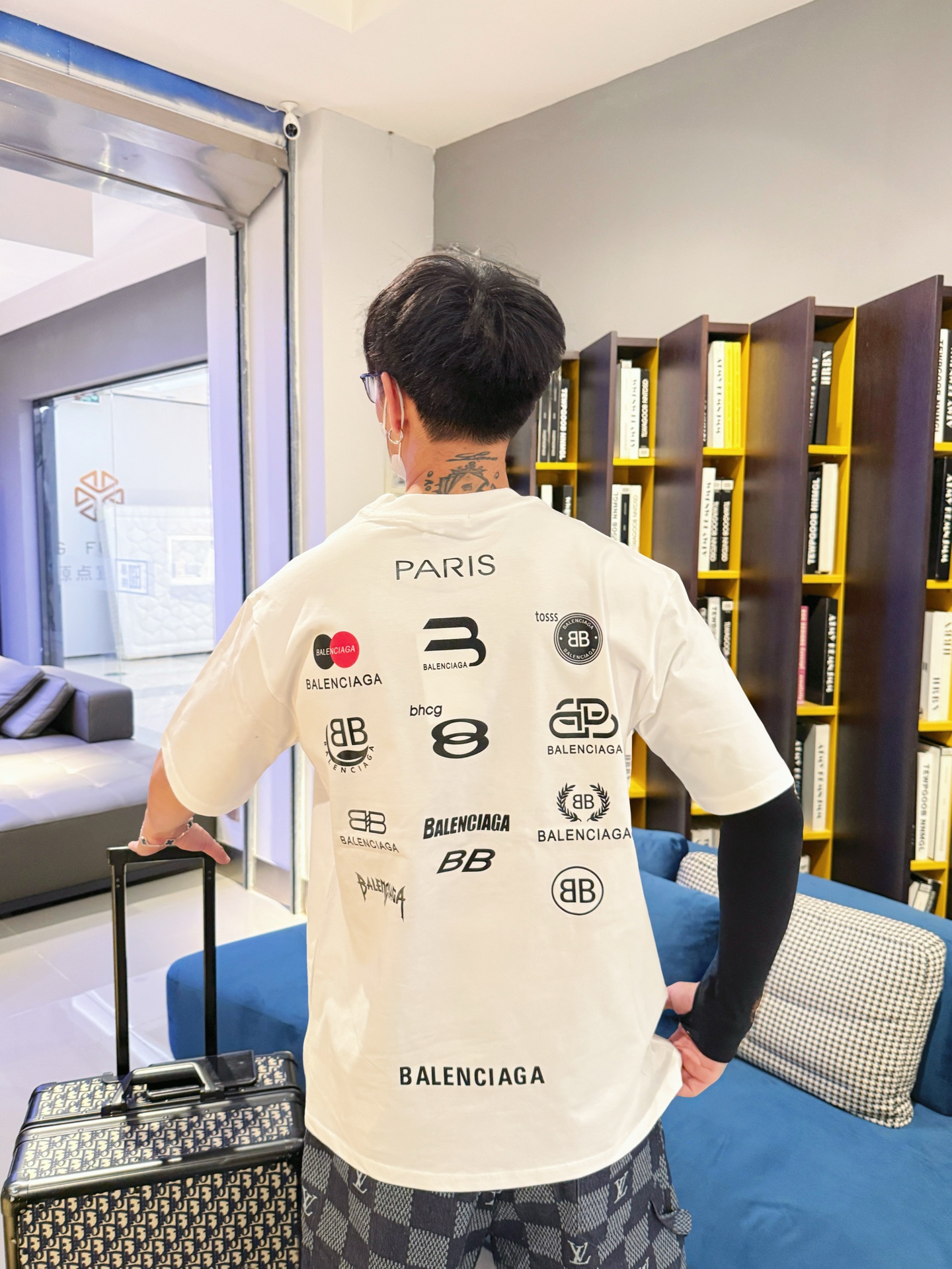 Balenciaga 原單T恤 男款白色破洞LOGO寬鬆短袖上衣