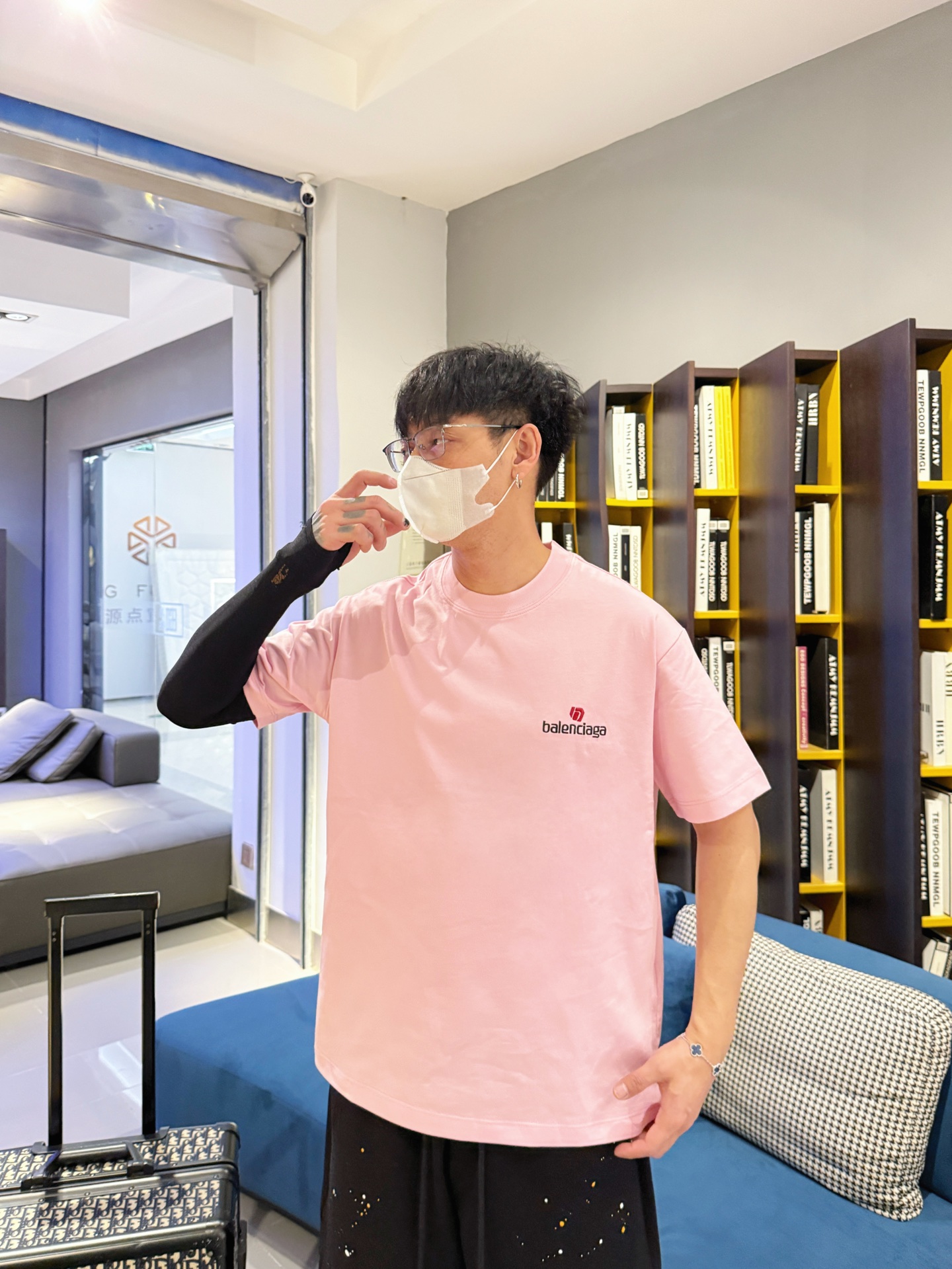 Balenciaga 原單T恤 男款粉色小LOGO寬鬆短袖上衣
