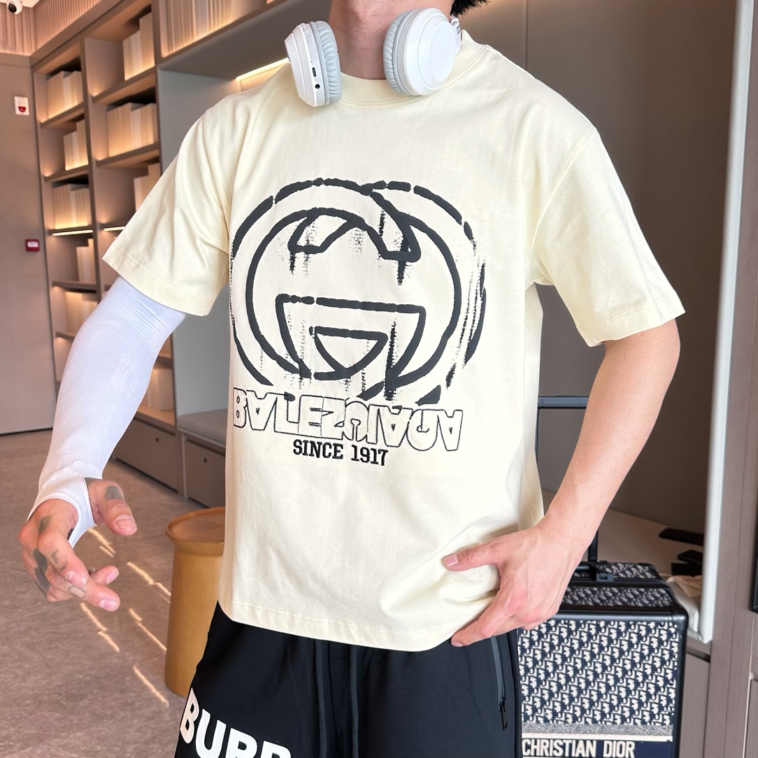Balenciaga A貨T恤 男款米白塗鴉LOGO印花寬鬆短袖| 14 Balenciaga A貨T恤 男款米白塗鴉LOGO印花寬鬆短袖