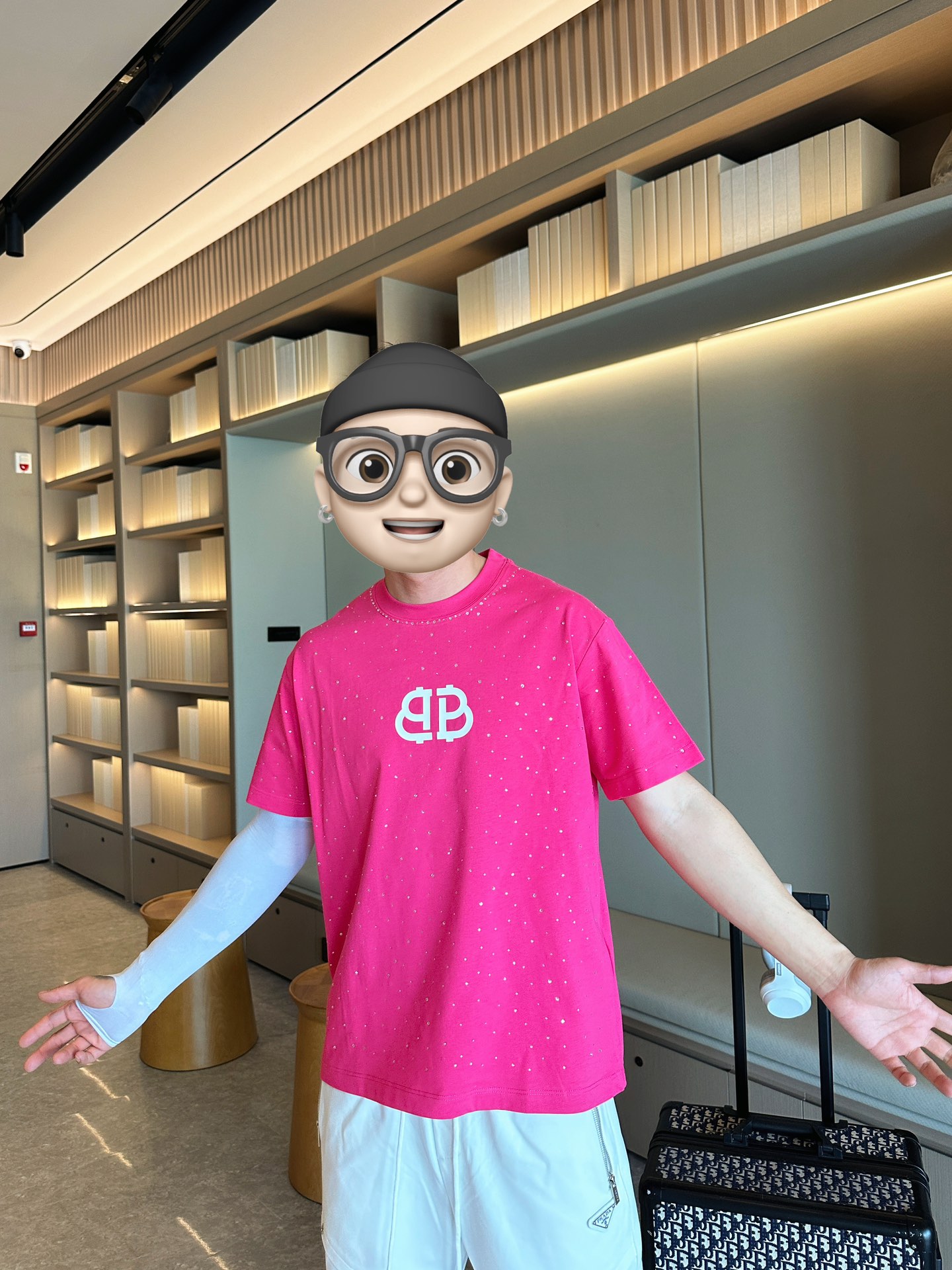 Balenciaga 一比一T恤 男款玫紅滿鑽BB LOGO寬鬆短袖| 13 Balenciaga 一比一T恤 男款玫紅滿鑽BB LOGO寬鬆短袖
