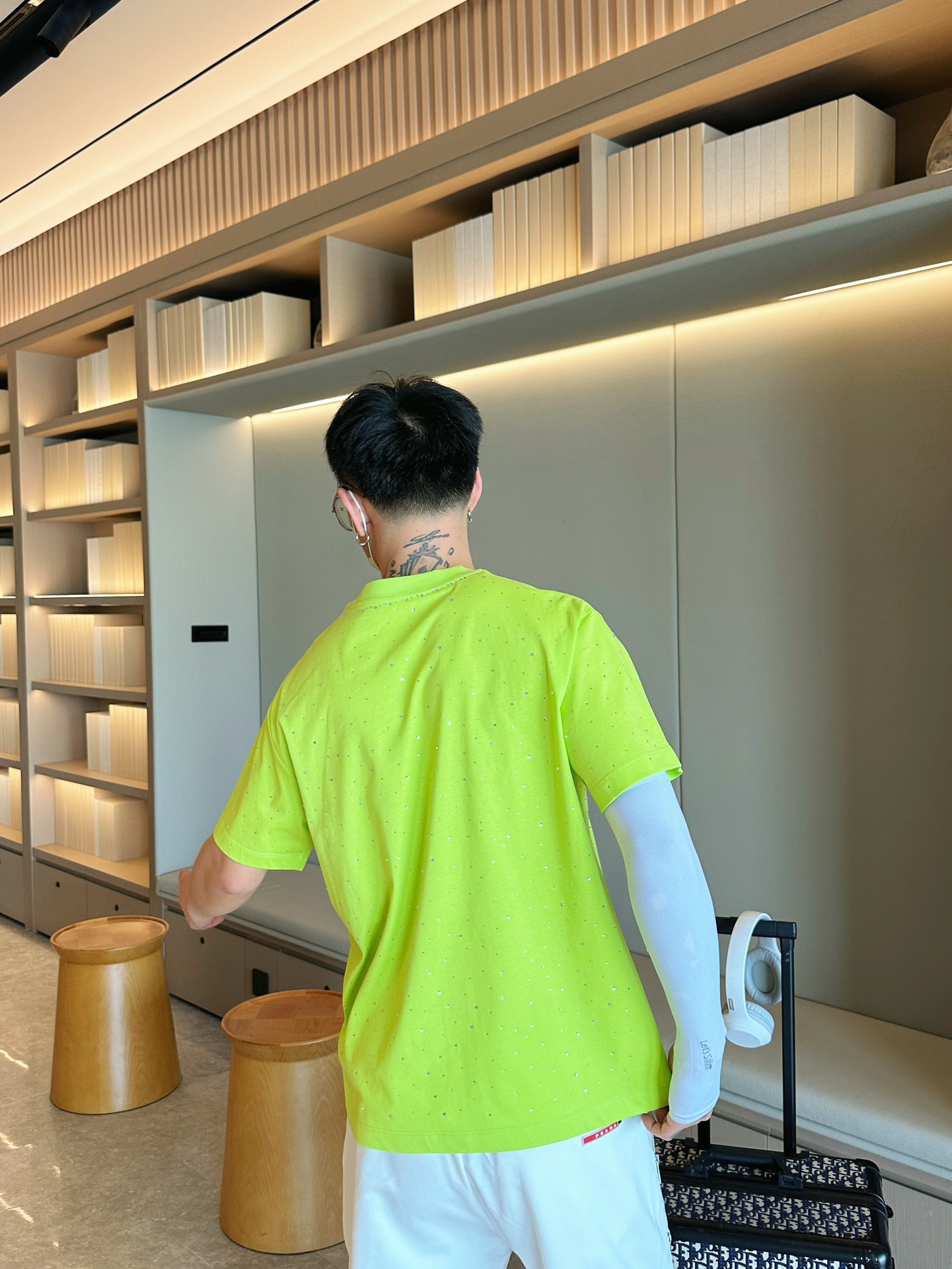 Balenciaga 原單T恤 男款螢光黃滿鑽BB LOGO寬鬆短袖| 7 Balenciaga 原單T恤 男款螢光黃滿鑽BB LOGO寬鬆短袖