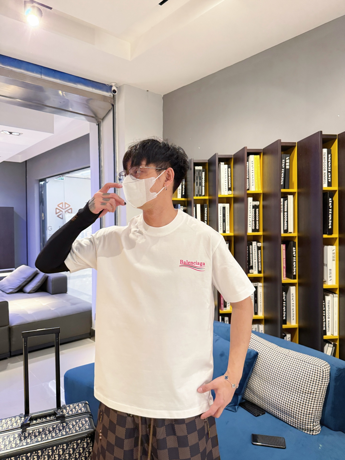 Balenciaga A貨T恤 男款白色漸變LOGO寬鬆短袖上衣