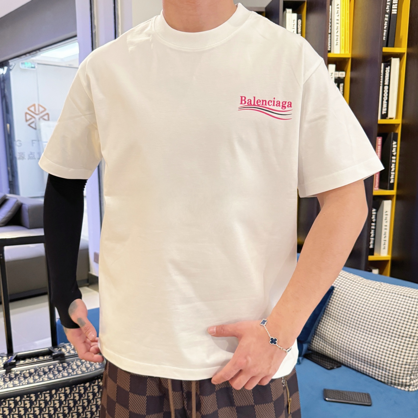 Balenciaga A貨T恤 男款白色漸變LOGO寬鬆短袖上衣