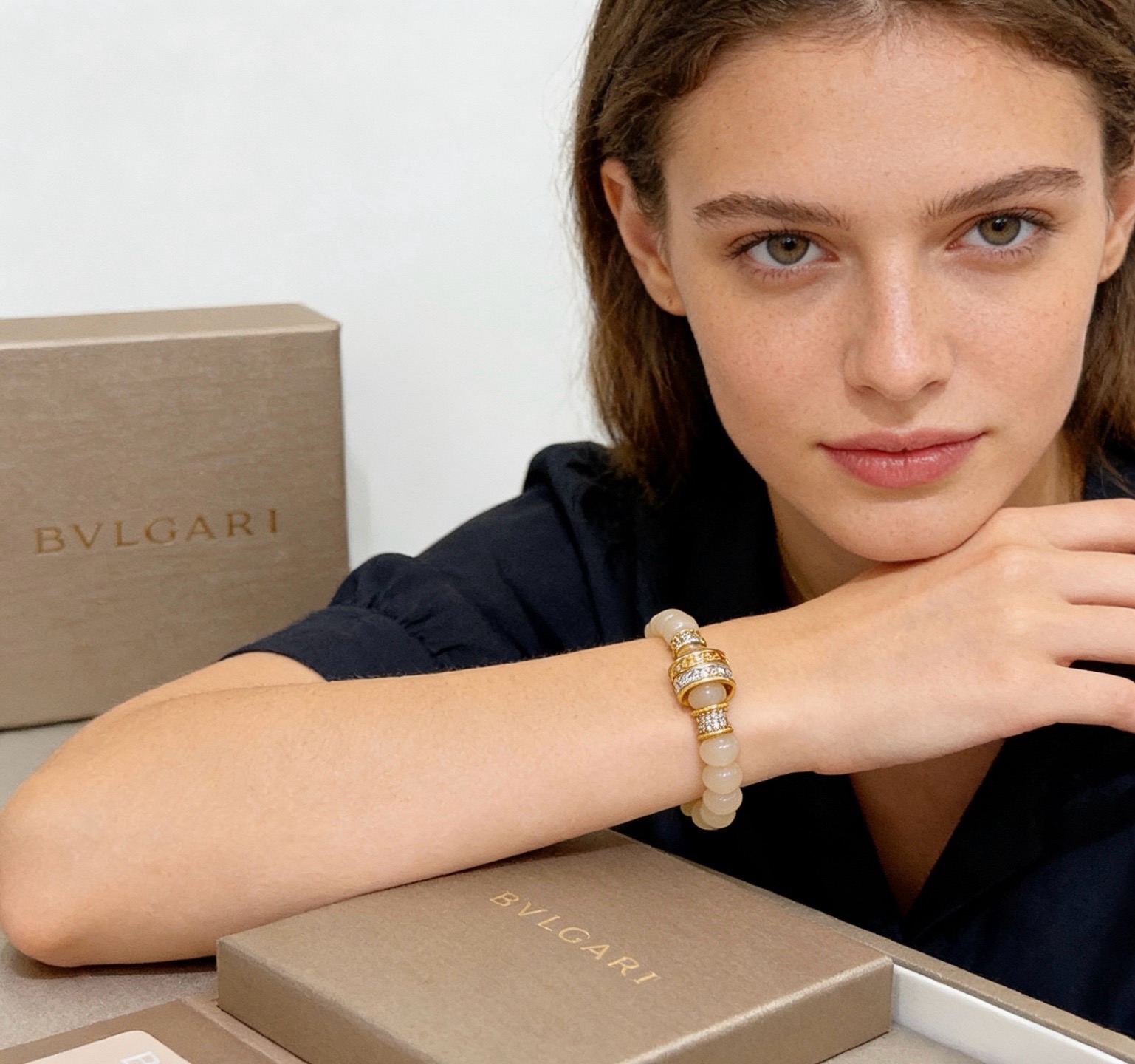 BVLGARI 原單 玉珠手鍊 中央鑲鑽設計 優雅氣質款