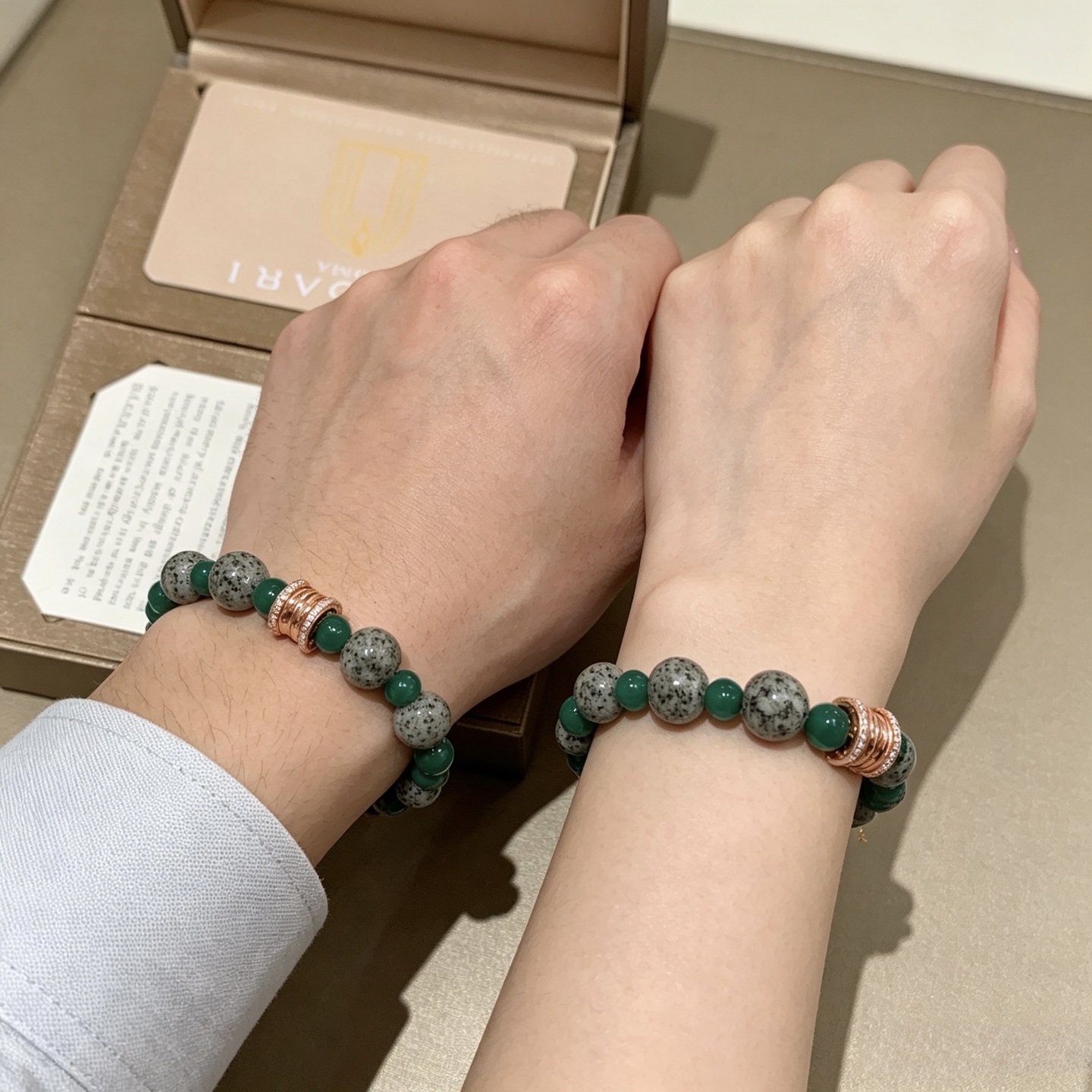BVLGARI 原單 綠灰玉石串珠手鍊 鑲鑽隔珠設計 氣質款