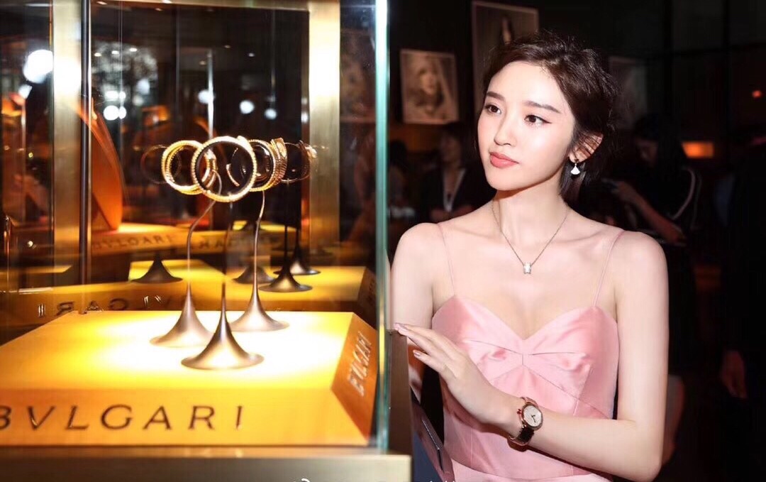 BVLGARI一比一女士耳環貝母扇形設計優雅氣質款