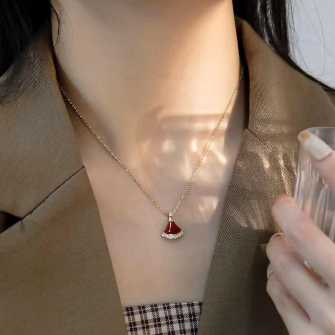 BVLGARI復刻女士項鍊紅寶石扇形吊墜優雅氣質款