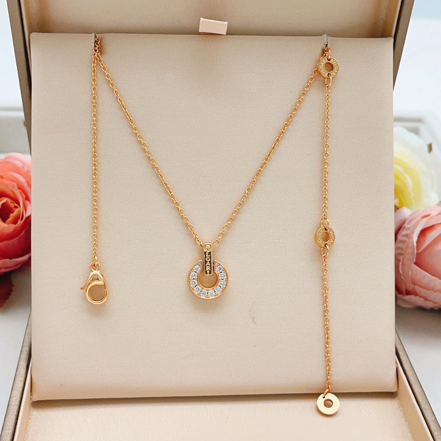 BVLGARI A貨女士項鍊圓環鑲鑽設計輕奢百搭款