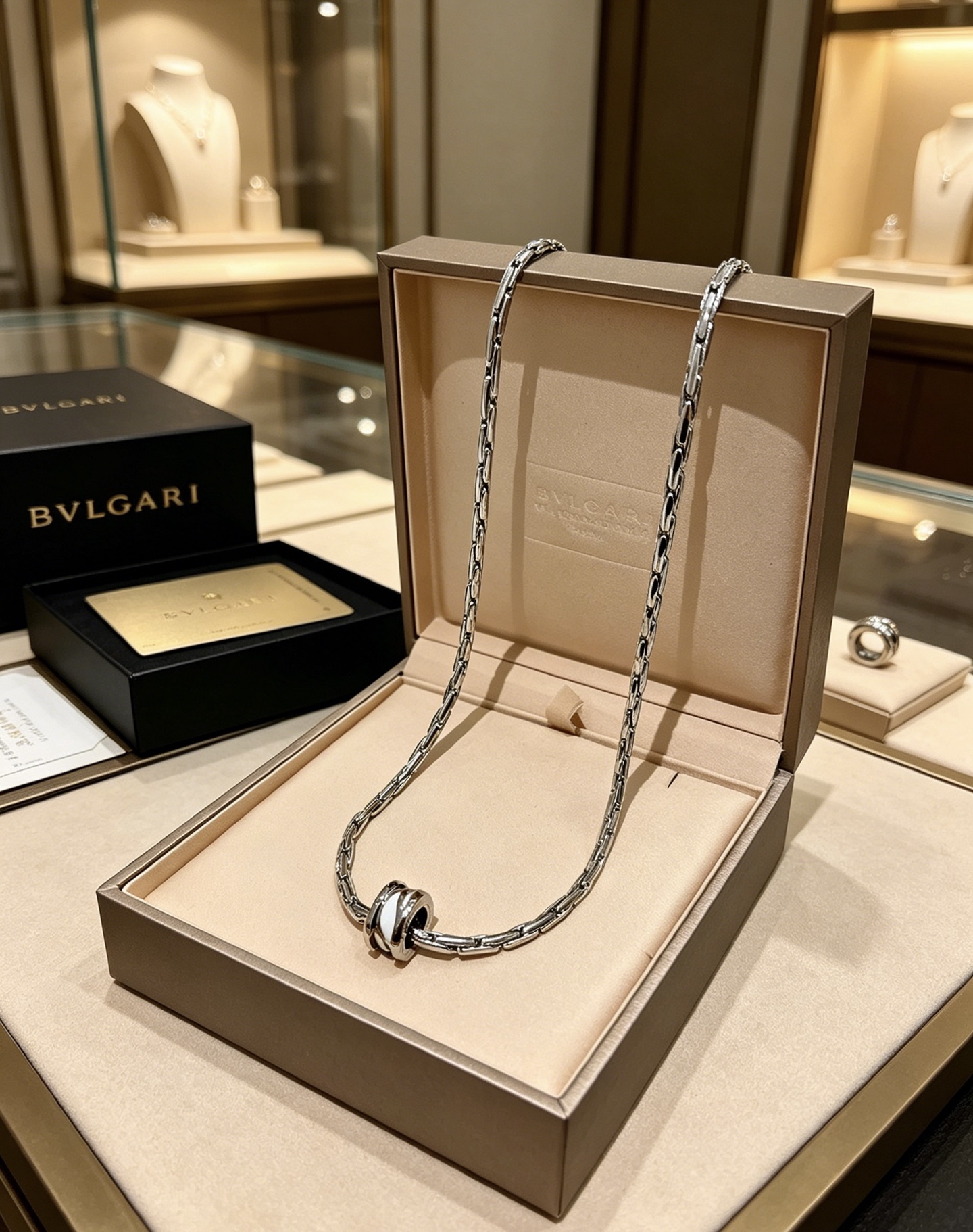 BVLGARI 高仿 陶瓷圓環項鍊 金屬鏈條設計 經典款