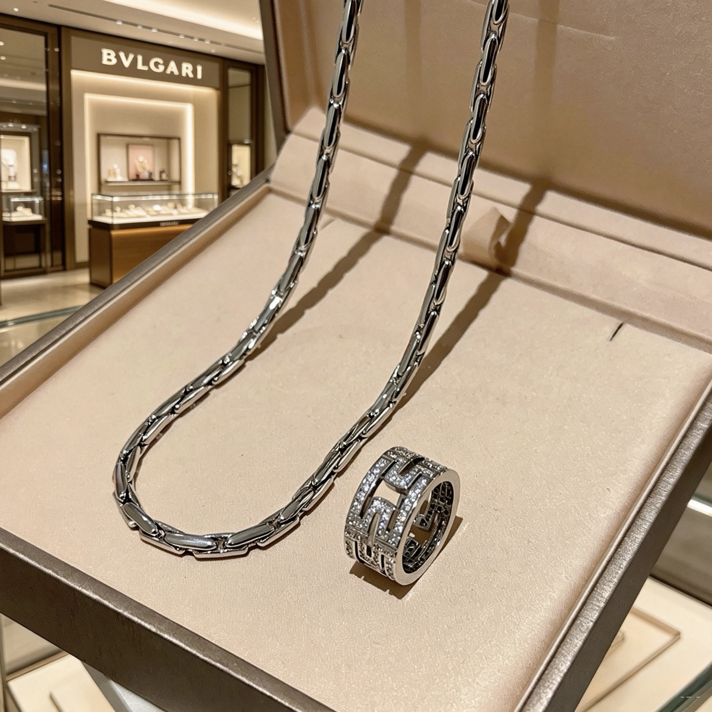 BVLGARI 一比一 滿鑽寬環項鍊 雙圈吊墜設計 高級款| 7 BVLGARI 一比一 滿鑽寬環項鍊 雙圈吊墜設計 高級款