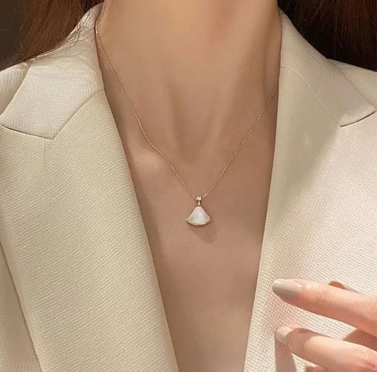 BVLGARI 復刻 扇形母貝項鍊 玫瑰金吊墜 氣質款| 11 BVLGARI 復刻 扇形母貝項鍊 玫瑰金吊墜 氣質款