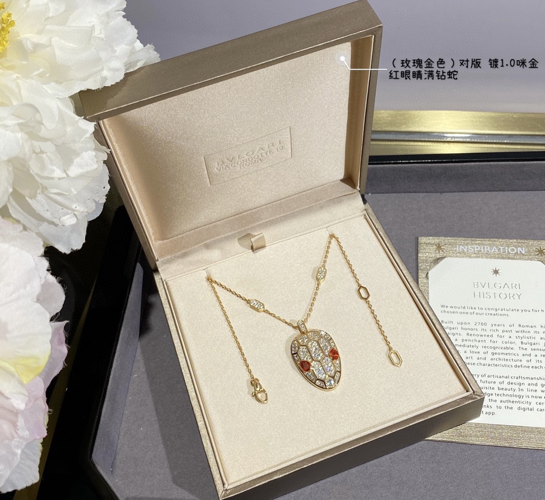 BVLGARI 蛇頭滿鑽項鏈 彩寶鎖骨鏈設計款女款百搭飾品