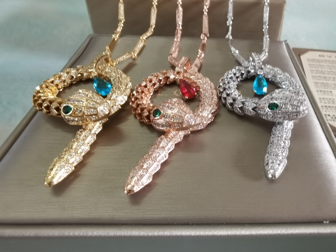 BVLGARI 蛇形纏繞項鏈 滿鑽彩寶設計長款時尚鎖骨鏈| 13 BVLGARI 蛇形纏繞項鏈 滿鑽彩寶設計長款時尚鎖骨鏈