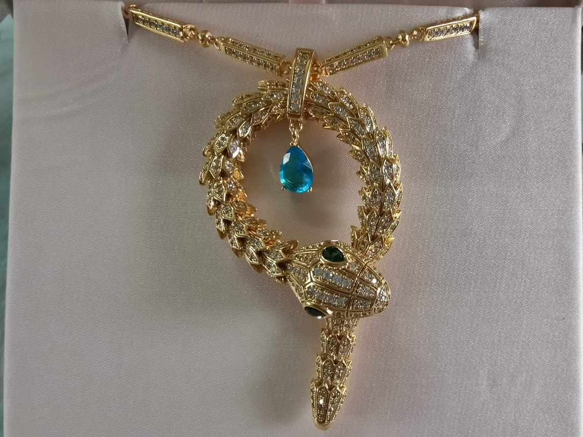 BVLGARI 蛇形纏繞項鏈 滿鑽彩寶設計長款時尚鎖骨鏈| 9 BVLGARI 蛇形纏繞項鏈 滿鑽彩寶設計長款時尚鎖骨鏈