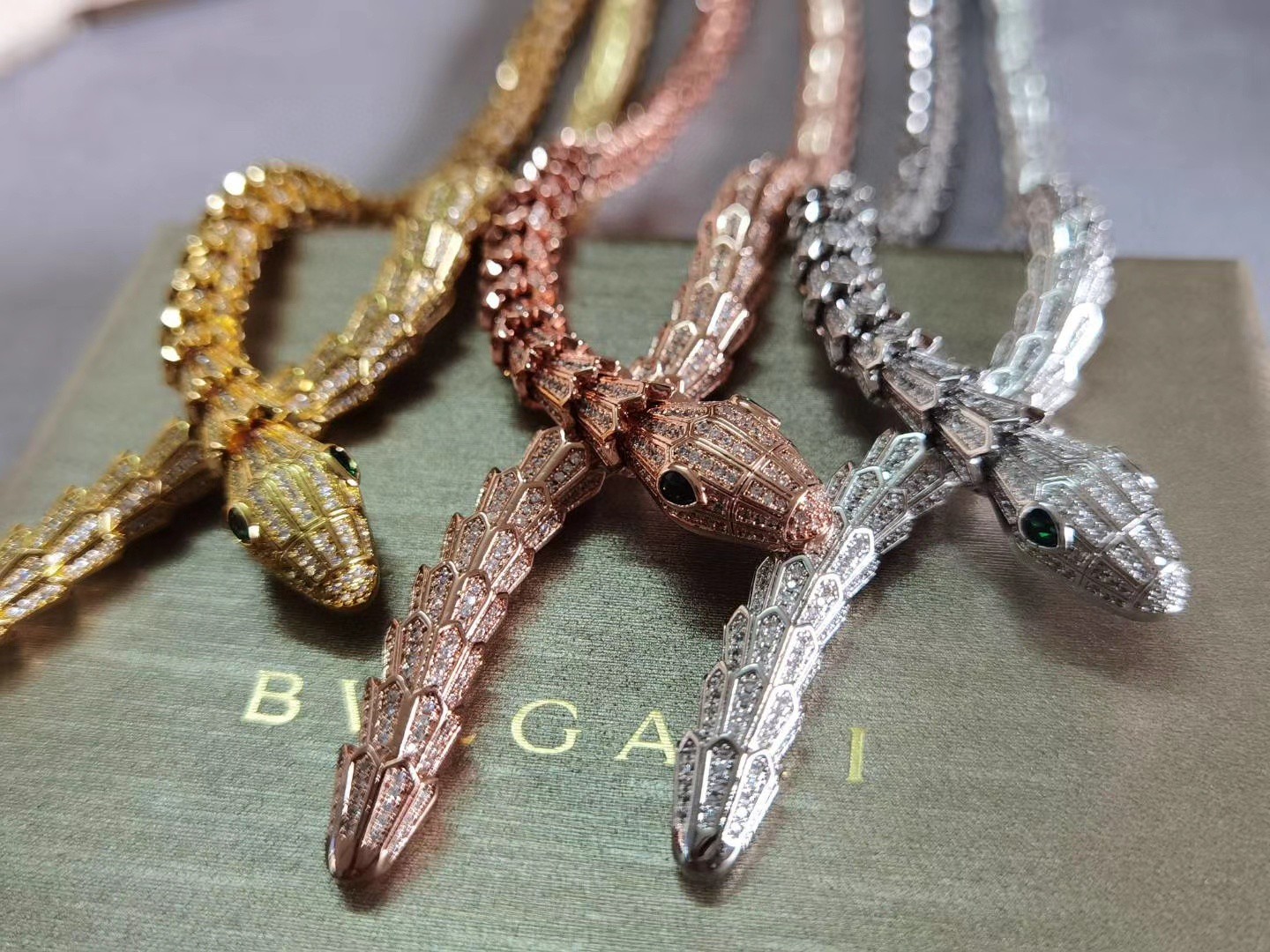 BVLGARI一比一蛇形項鍊女士滿鑽設計時尚氣質百搭款| 6 BVLGARI一比一蛇形項鍊女士滿鑽設計時尚氣質百搭款