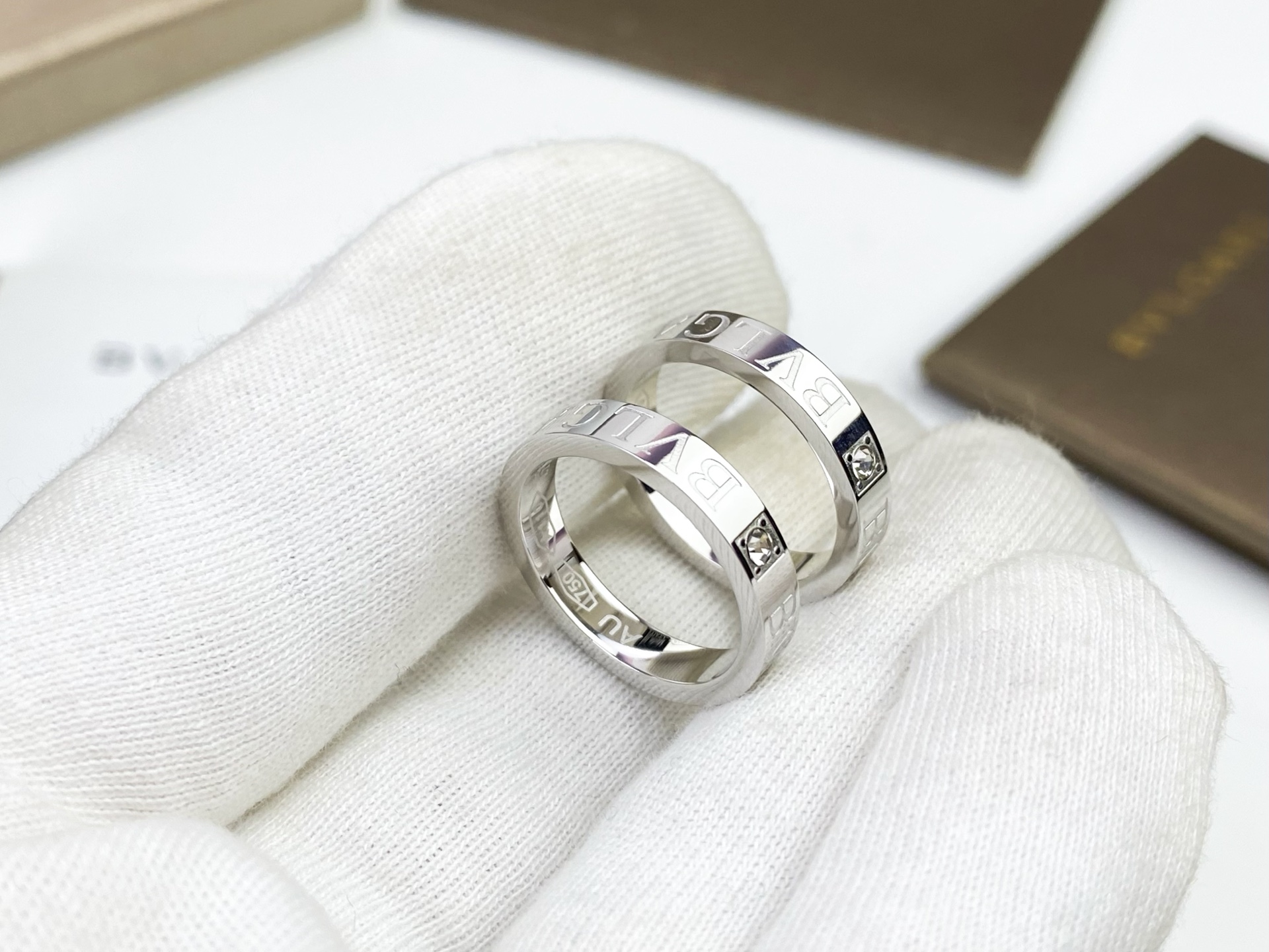 BVLGARI 一比一 鑲鑽對戒 情侶戒指 經典刻字款| 10 BVLGARI 一比一 鑲鑽對戒 情侶戒指 經典刻字款
