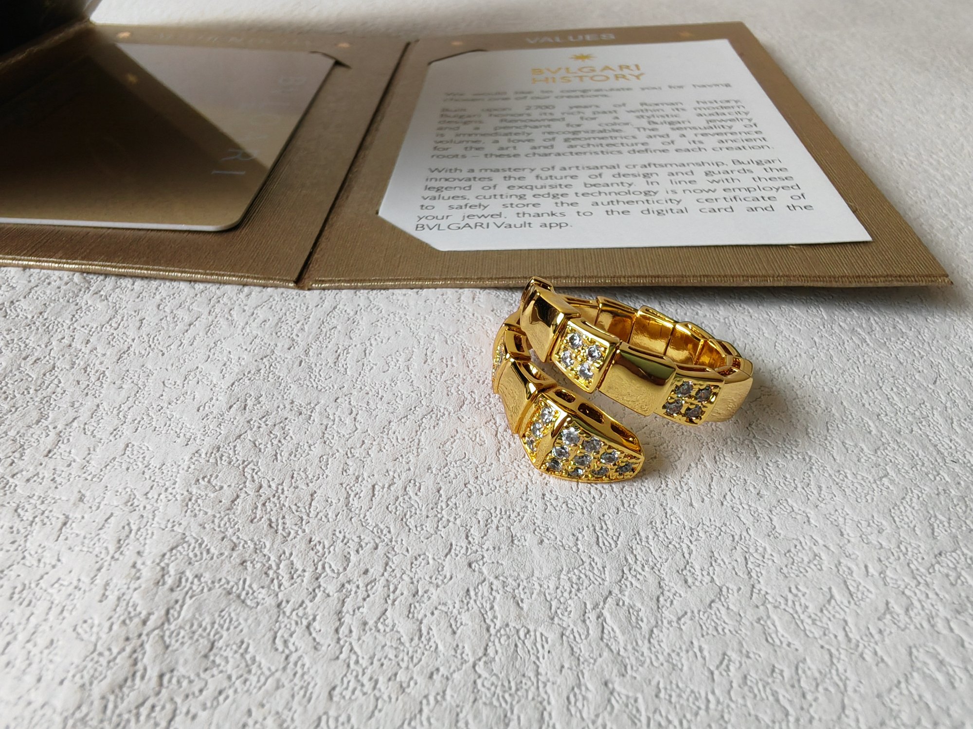 BVLGARI 幾何方塊戒指 滿鑽設計開口款女款時尚飾品| 9 BVLGARI 幾何方塊戒指 滿鑽設計開口款女款時尚飾品