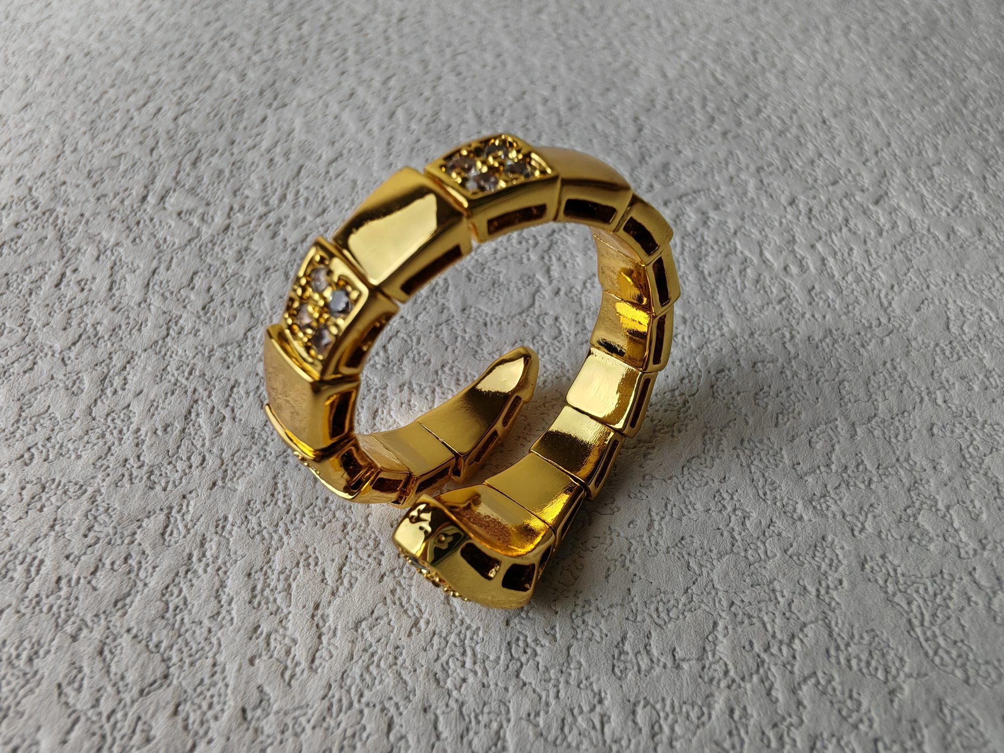 BVLGARI 幾何方塊戒指 滿鑽設計開口款女款時尚飾品| 8 BVLGARI 幾何方塊戒指 滿鑽設計開口款女款時尚飾品