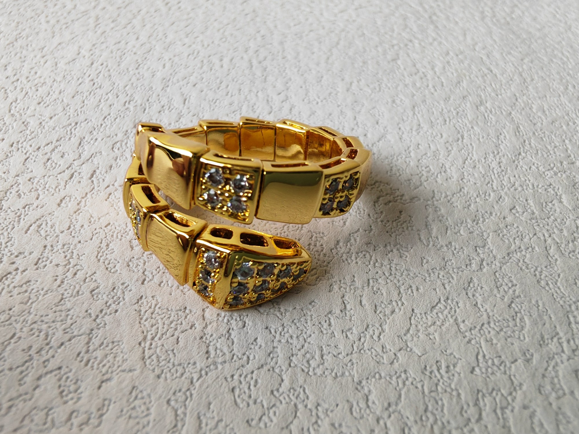 BVLGARI 幾何方塊戒指 滿鑽設計開口款女款時尚飾品| 7 BVLGARI 幾何方塊戒指 滿鑽設計開口款女款時尚飾品