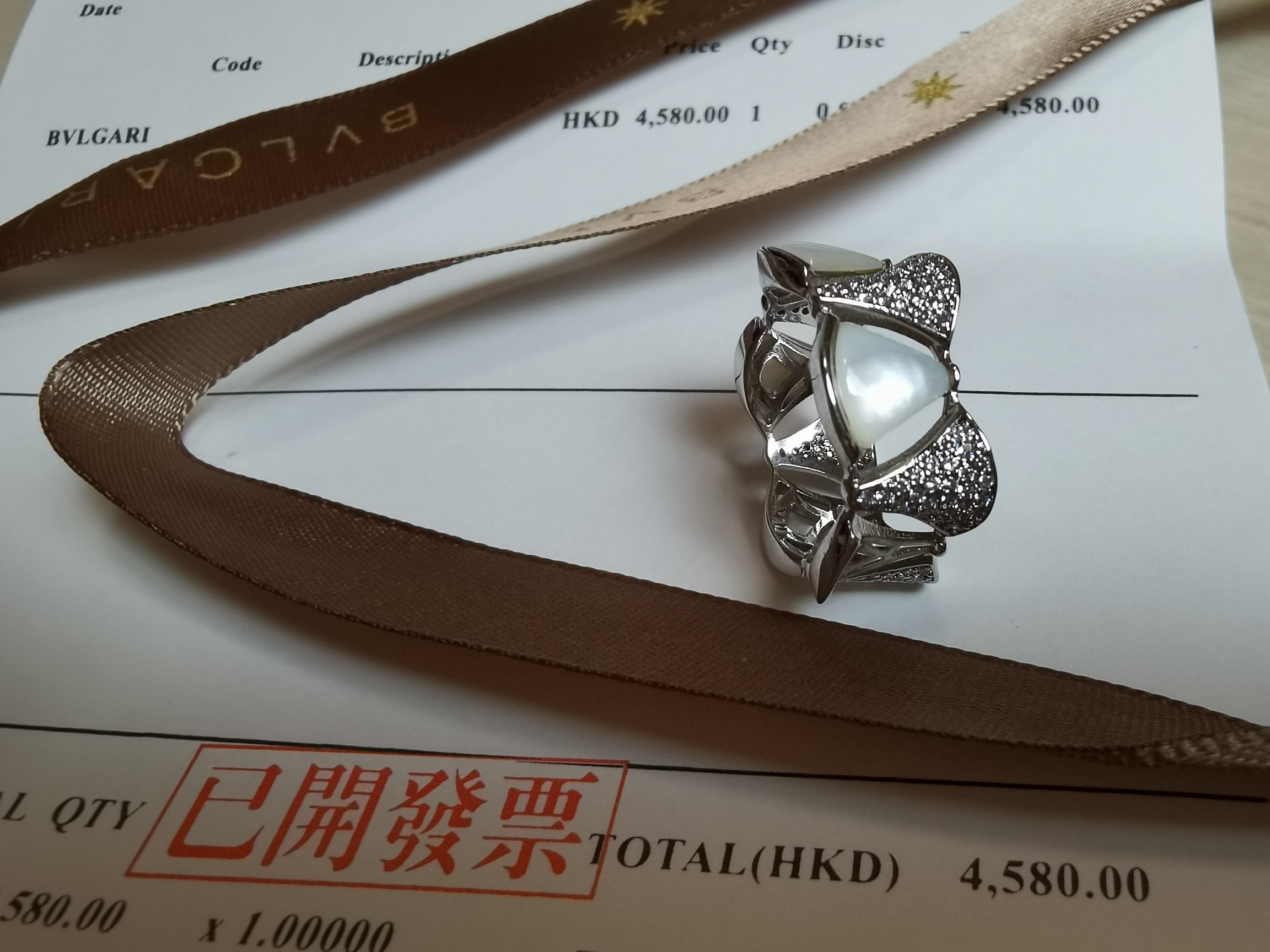 BVLGARI高仿蛇形戒指女士白貝母鑲鑽設計輕奢百搭氣質款| 14 BVLGARI高仿蛇形戒指女士白貝母鑲鑽設計輕奢百搭氣質款
