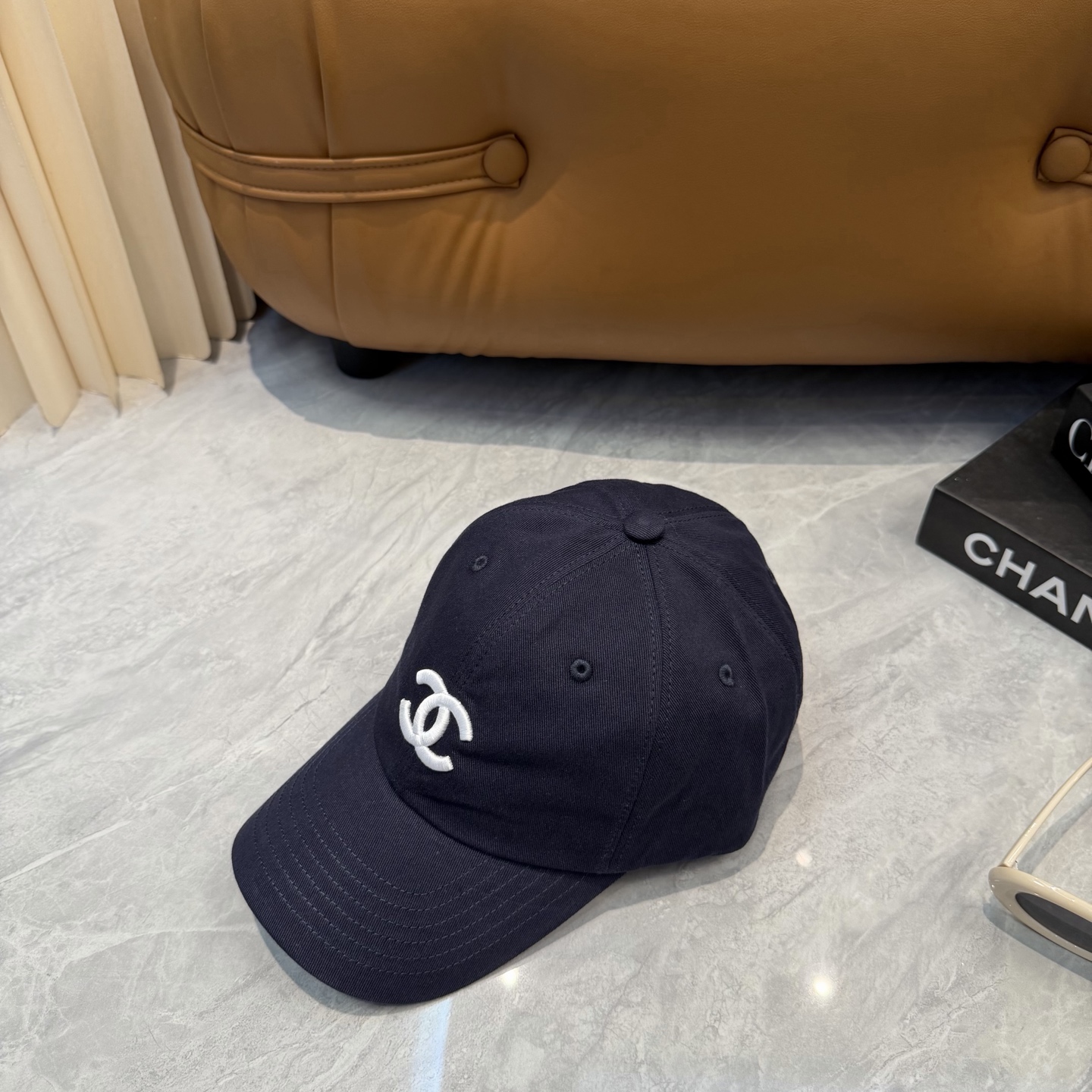 Chanel原單棒球帽男女款經典雙C刺繡休閒百搭高級感帽款| 10 Chanel原單棒球帽男女款經典雙C刺繡休閒百搭高級感帽款