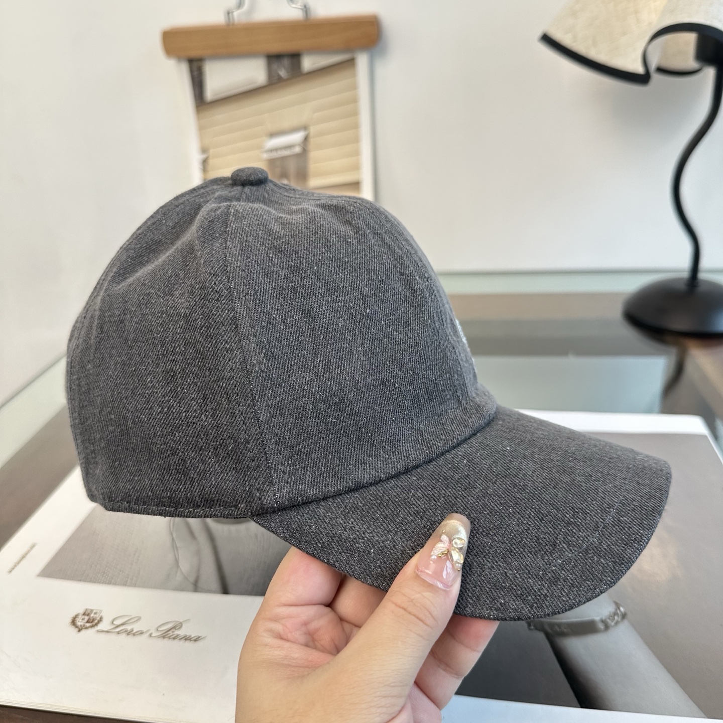 Chanel高仿牛仔棒球帽男女款刺繡Logo復古風休閒百搭款| 9 Chanel高仿牛仔棒球帽男女款刺繡Logo復古風休閒百搭款