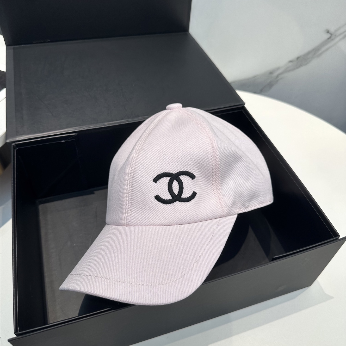 Chanel一比一棒球帽女款粉色簡約刺繡Logo休閒百搭款| 10 Chanel一比一棒球帽女款粉色簡約刺繡Logo休閒百搭款