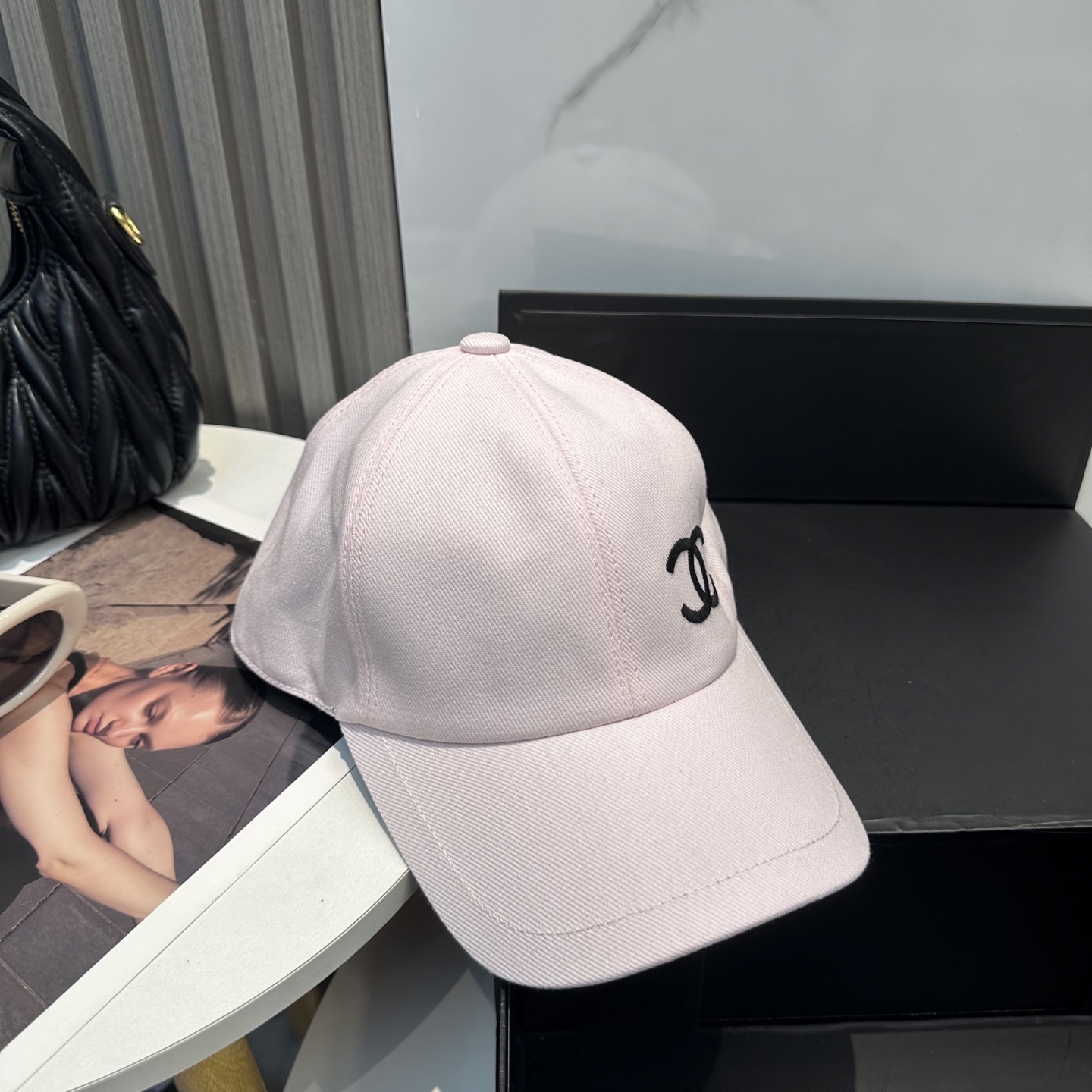 Chanel一比一棒球帽女款粉色簡約刺繡Logo休閒百搭款| 8 Chanel一比一棒球帽女款粉色簡約刺繡Logo休閒百搭款