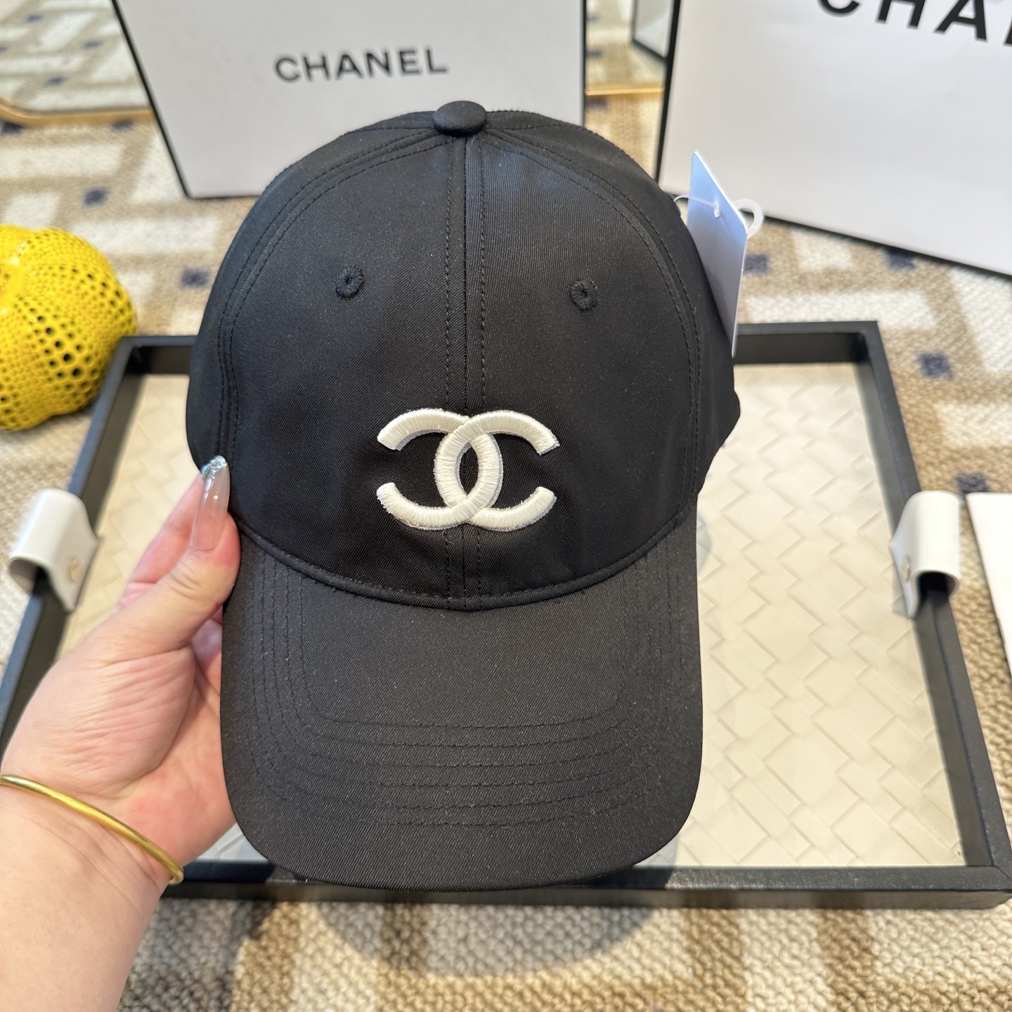 Chanel高仿棒球帽男女款黑色經典雙C刺繡百搭潮流款| 11 Chanel高仿棒球帽男女款黑色經典雙C刺繡百搭潮流款
