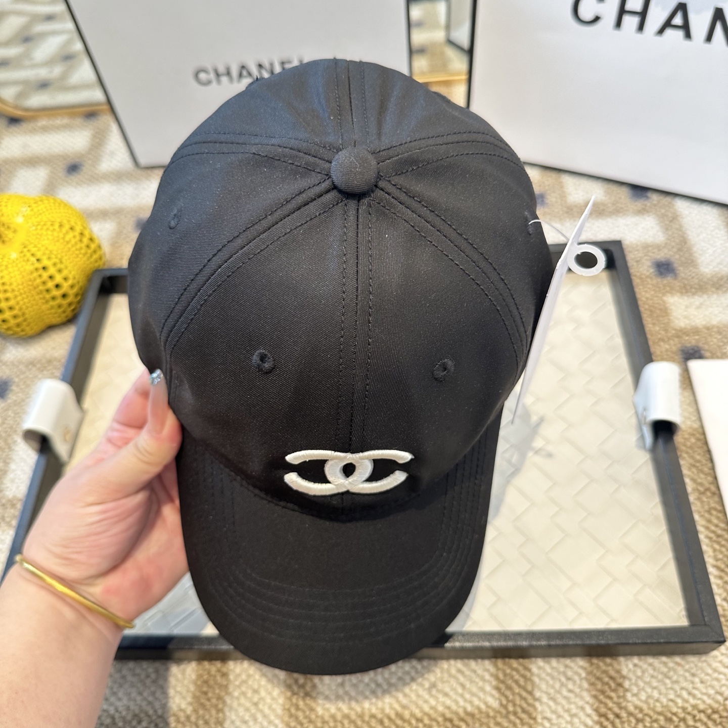 Chanel高仿棒球帽男女款黑色經典雙C刺繡百搭潮流款| 10 Chanel高仿棒球帽男女款黑色經典雙C刺繡百搭潮流款
