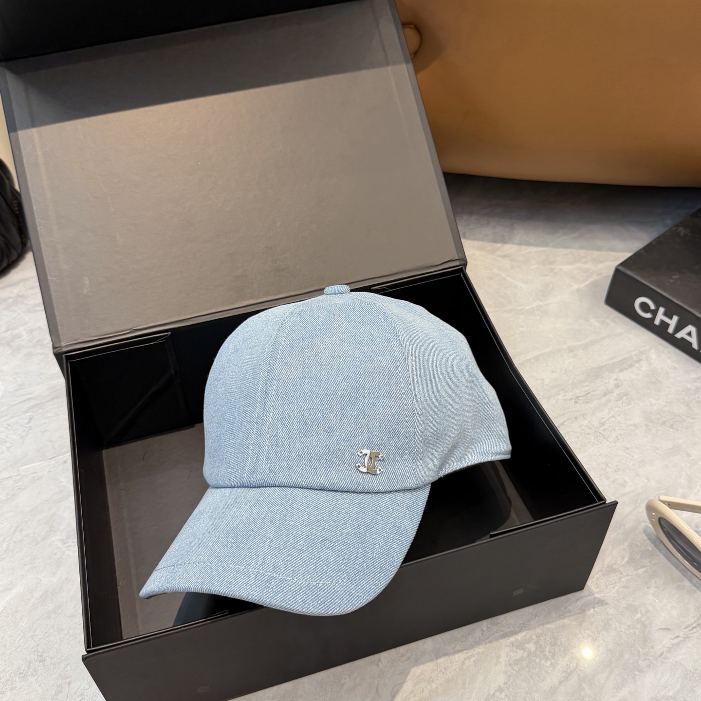 Chanel一比一棒球帽男女款淺藍極簡刺繡Logo休閒百搭款