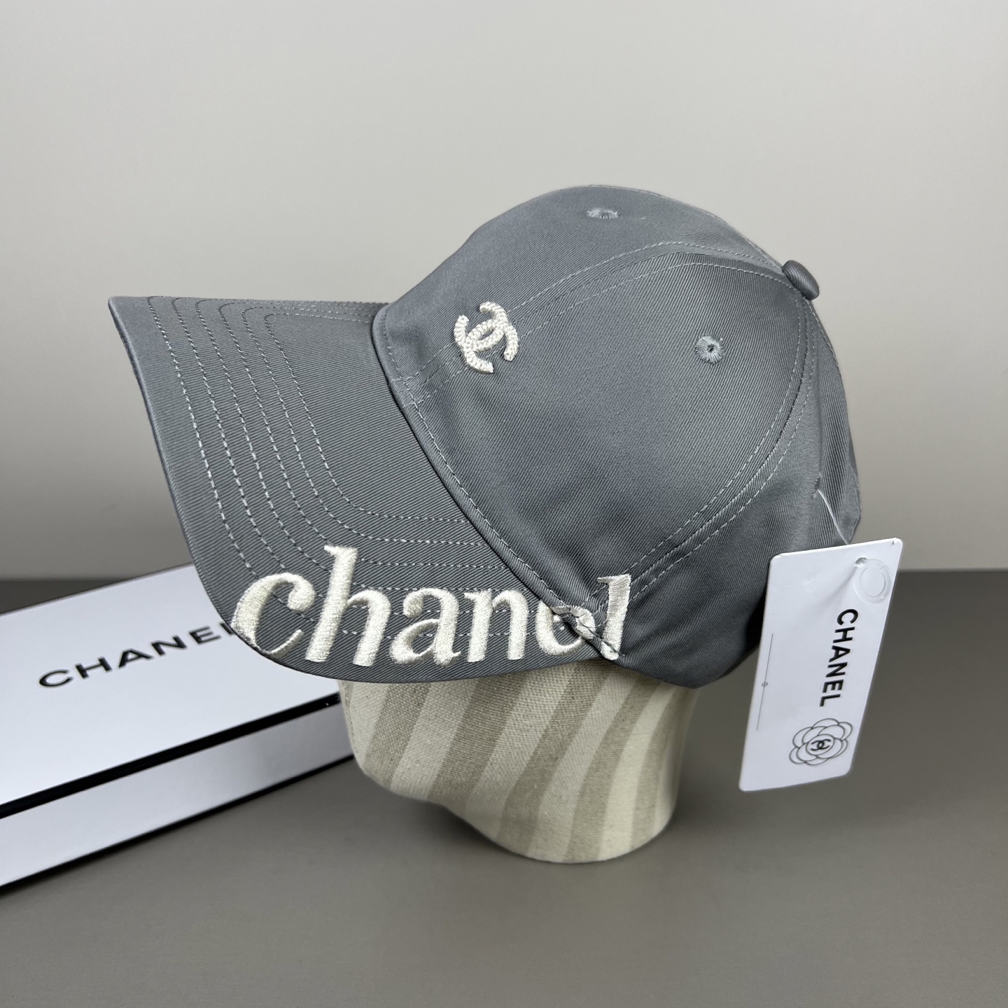 ChanelA貨棒球帽男女款字母Logo設計潮流百搭多色款| 12 ChanelA貨棒球帽男女款字母Logo設計潮流百搭多色款