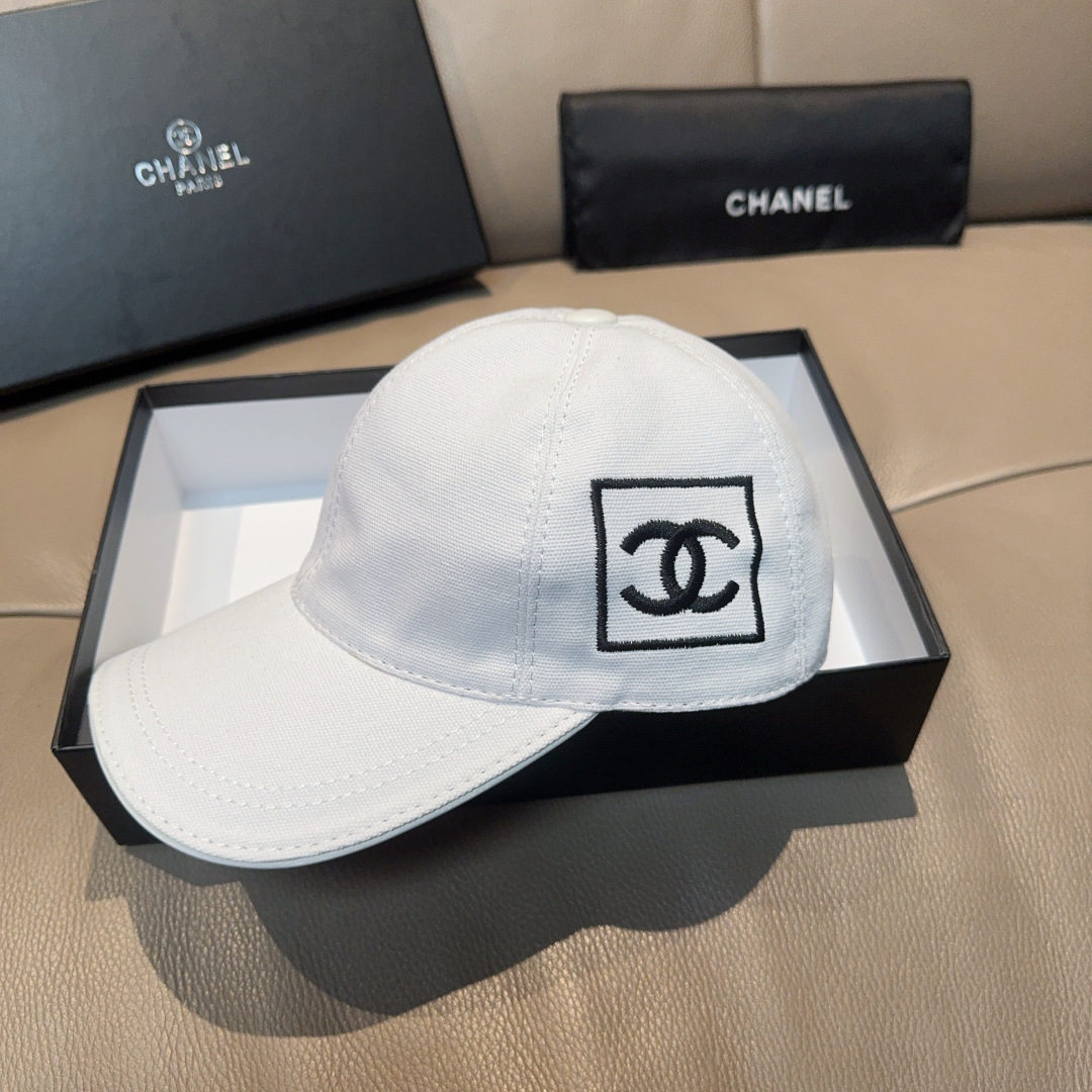Chanel高仿棒球帽男女款方框雙C刺繡設計潮流百搭款| 4 Chanel高仿棒球帽男女款方框雙C刺繡設計潮流百搭款