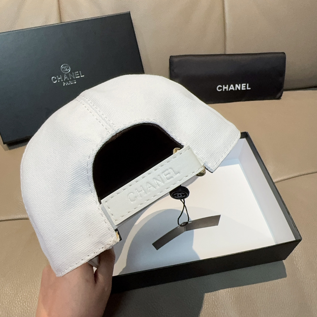 Chanel高仿棒球帽男女款方框雙C刺繡設計潮流百搭款| 6 Chanel高仿棒球帽男女款方框雙C刺繡設計潮流百搭款