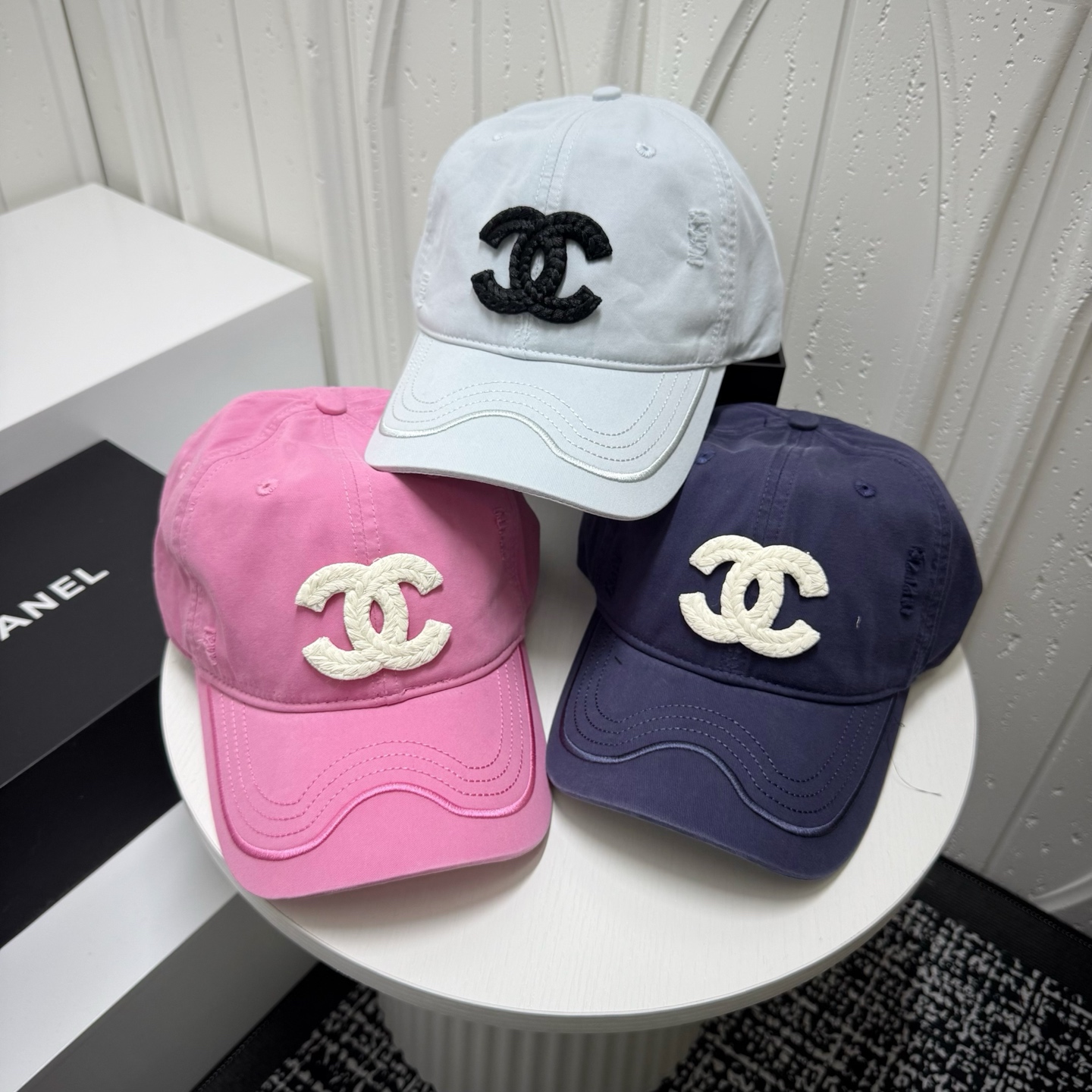 Chanel高仿棒球帽男女款多色刺繡雙C設計小香風百搭款| 10 Chanel高仿棒球帽男女款多色刺繡雙C設計小香風百搭款