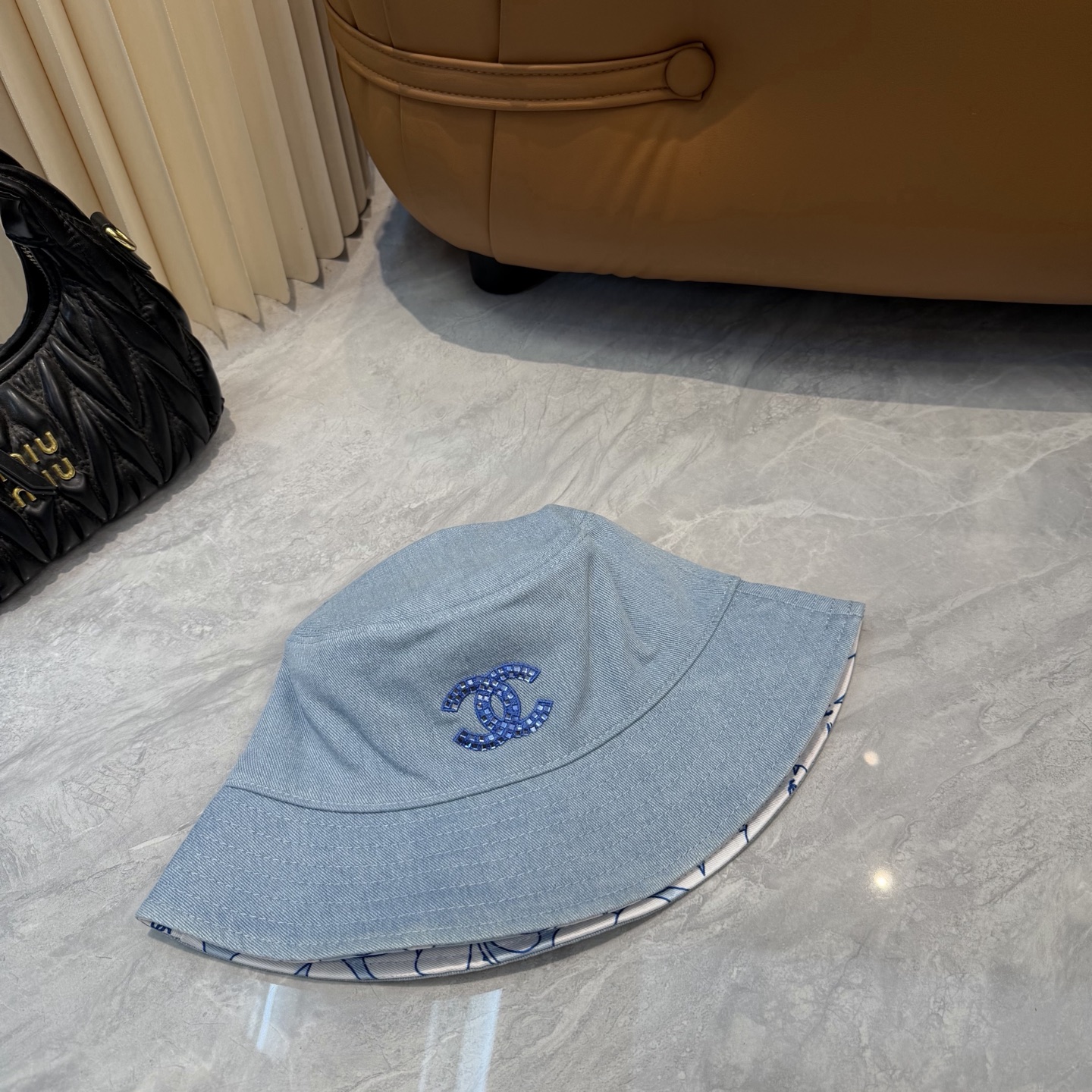 Chanel原單漁夫帽男女款藍色刺繡Logo休閒百搭潮流款| 8 Chanel原單漁夫帽男女款藍色刺繡Logo休閒百搭潮流款