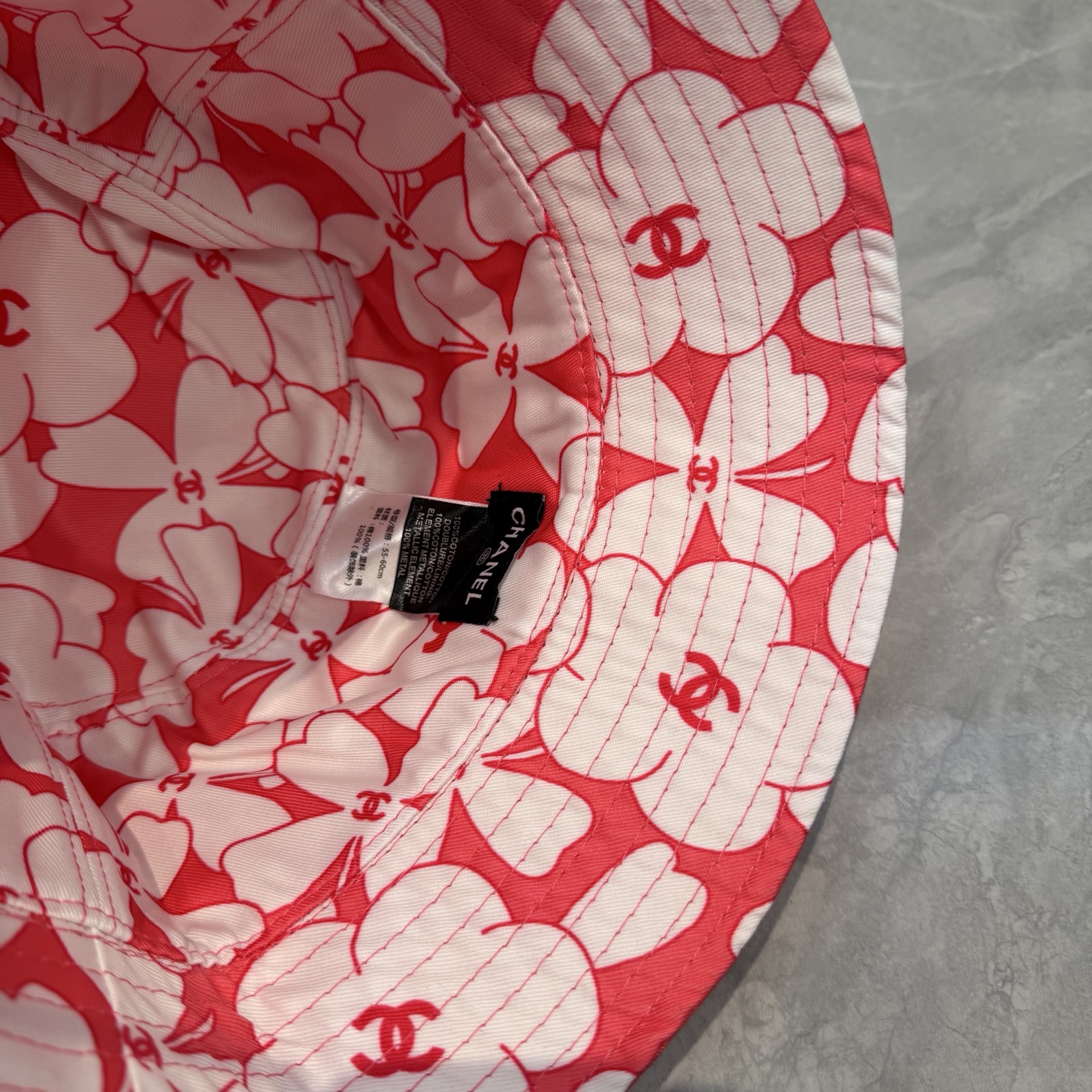 ChanelA貨漁夫帽女款紅色亮眼刺繡Logo潮流百搭帽| 9 ChanelA貨漁夫帽女款紅色亮眼刺繡Logo潮流百搭帽