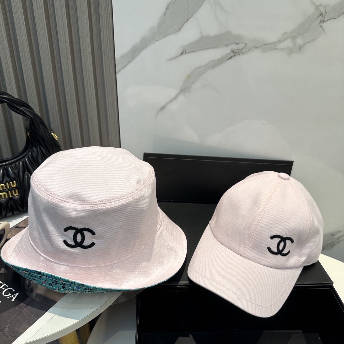 ChanelA貨漁夫帽男女款米白經典刺繡Logo簡約百搭款| 7 ChanelA貨漁夫帽男女款米白經典刺繡Logo簡約百搭款