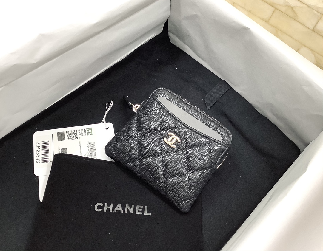 Chanel一比一菱格零錢包女士款黑色魚子醬皮迷你拉鍊卡包