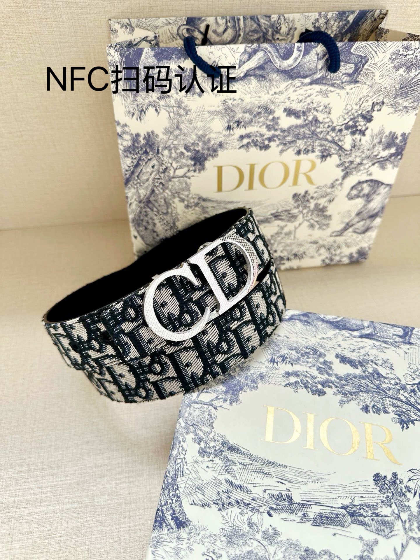 Dior高仿男女款CD滿版老花帆布皮帶復古時尚潮流百搭街頭風設計| 9 Dior高仿男女款CD滿版老花帆布皮帶復古時尚潮流百搭街頭風設計