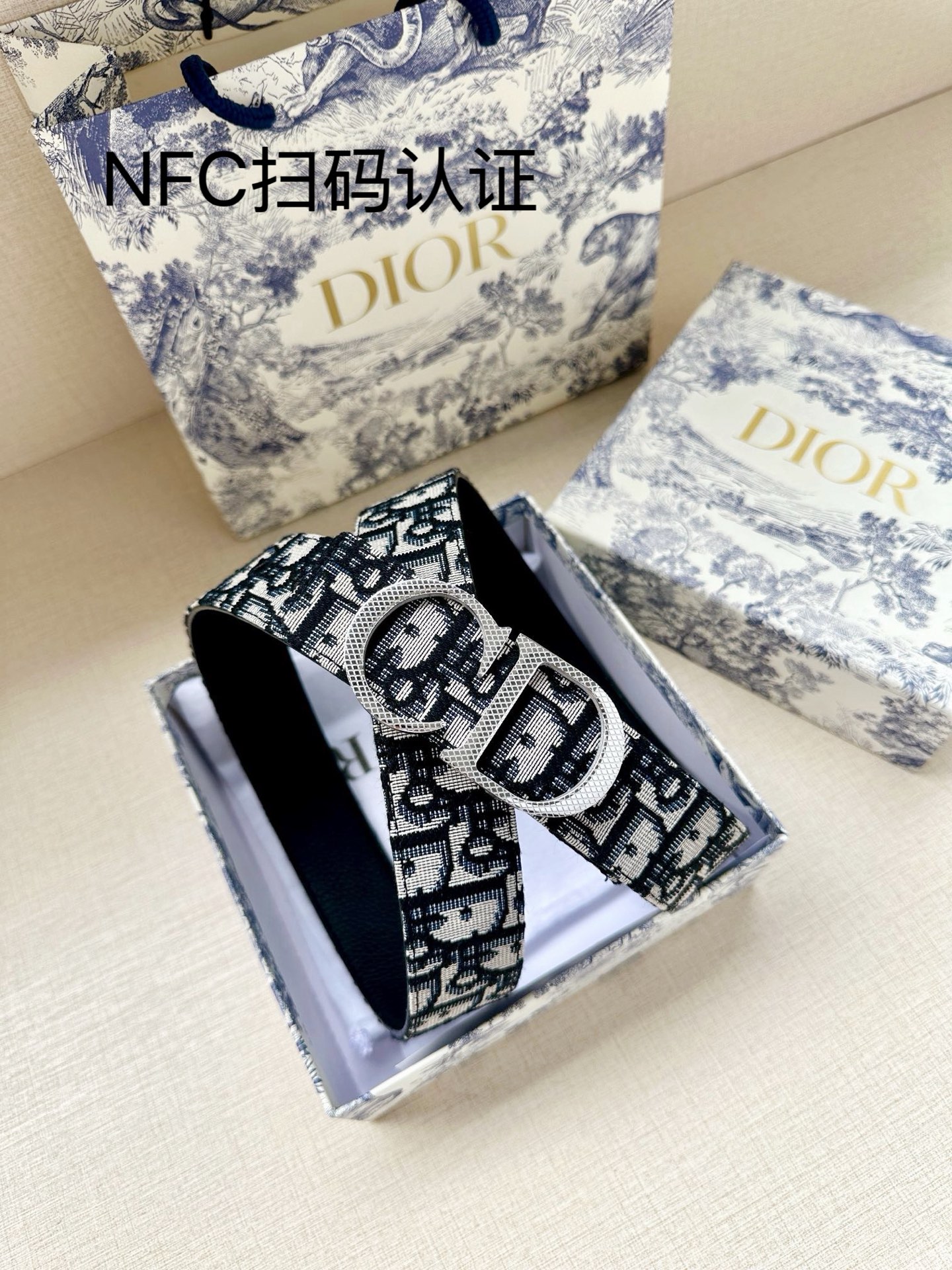 Dior高仿男女款CD滿版老花帆布皮帶復古時尚潮流百搭街頭風設計| 8 Dior高仿男女款CD滿版老花帆布皮帶復古時尚潮流百搭街頭風設計