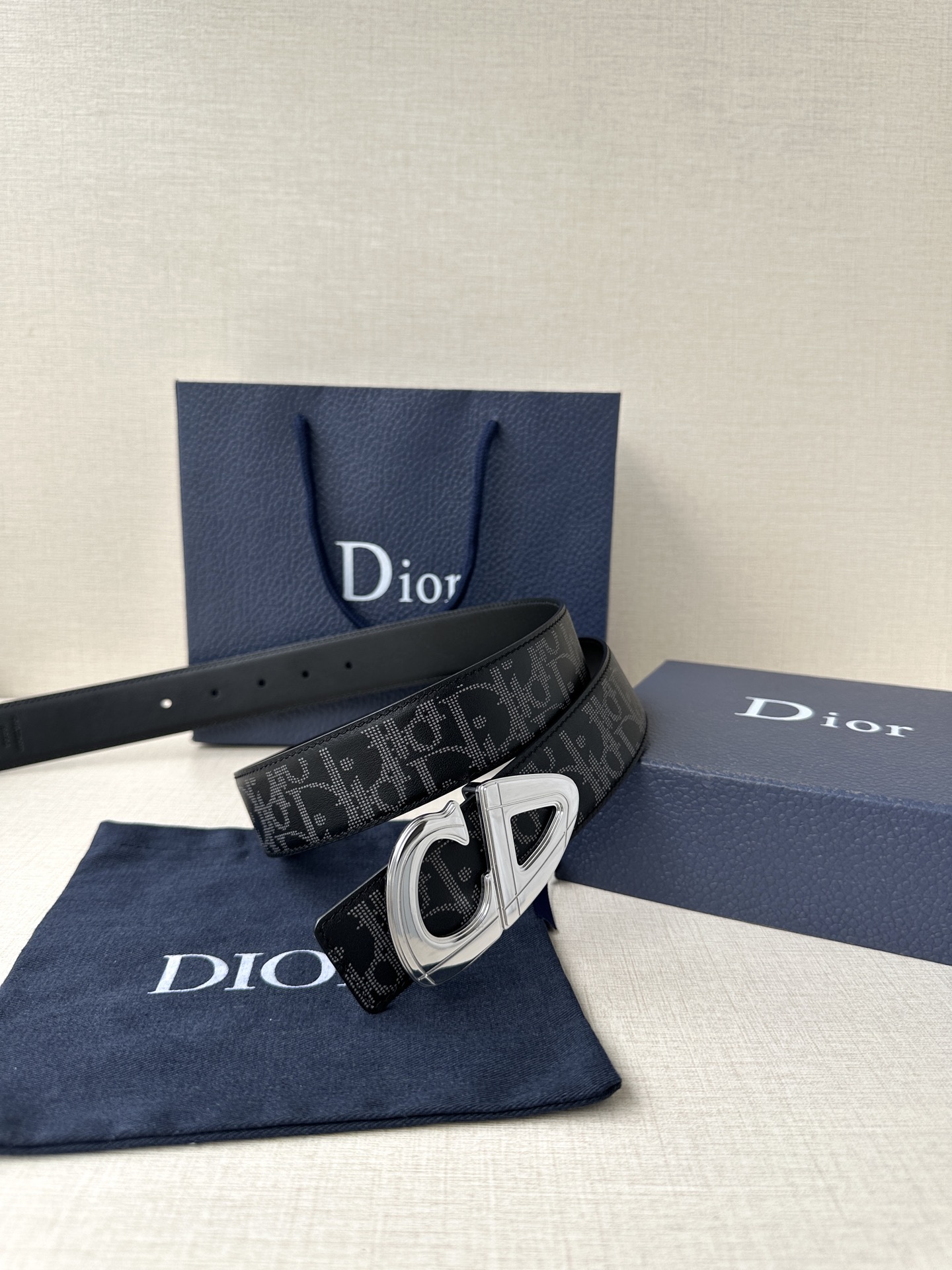 Dior高仿男女款CD滿版老花黑灰帆布皮帶潮流百搭低調奢華設計款| 12 Dior高仿男女款CD滿版老花黑灰帆布皮帶潮流百搭低調奢華設計款