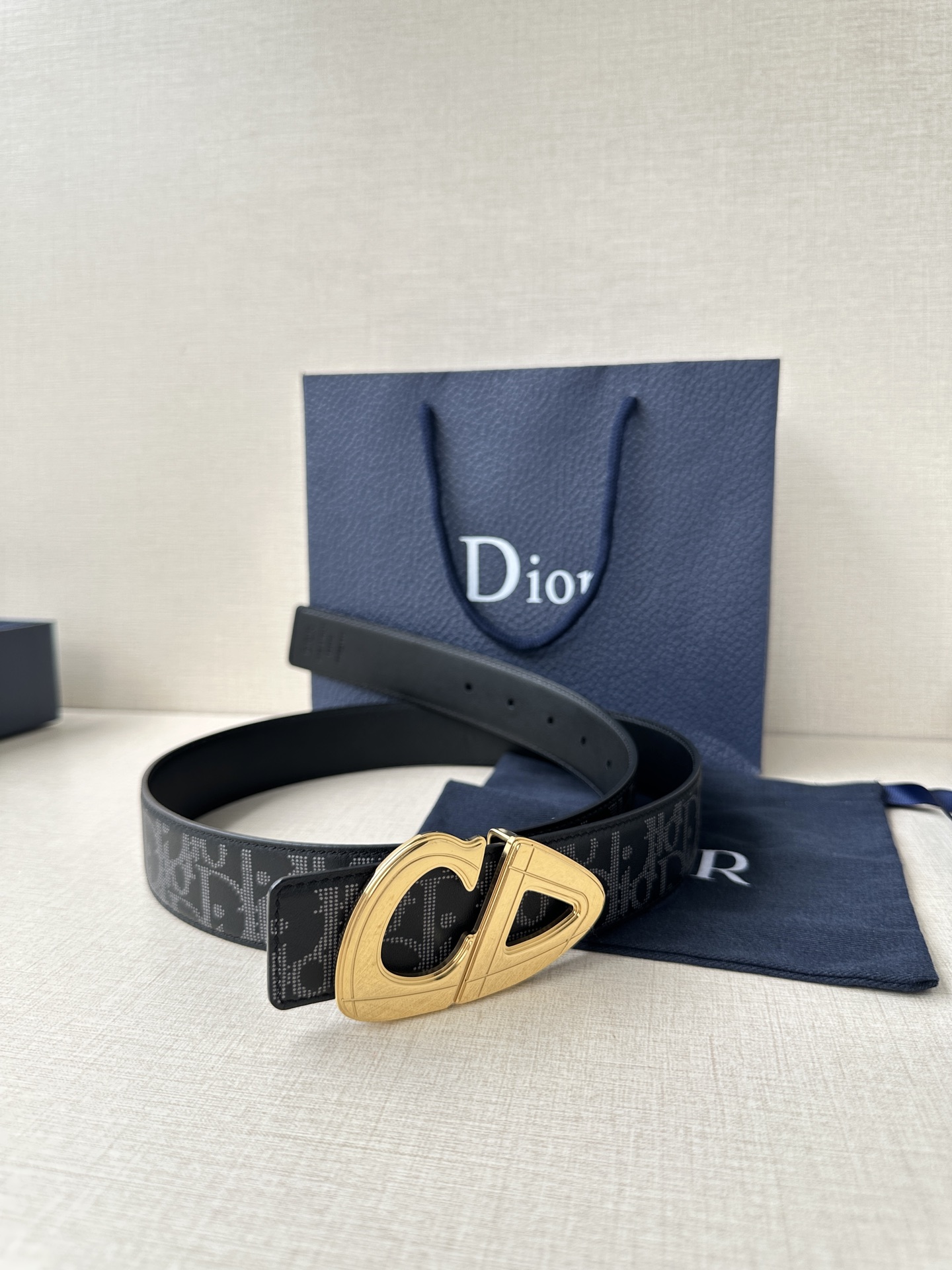 Dior高仿男女款CD滿版老花黑灰帆布皮帶潮流百搭低調奢華設計款| 8 Dior高仿男女款CD滿版老花黑灰帆布皮帶潮流百搭低調奢華設計款
